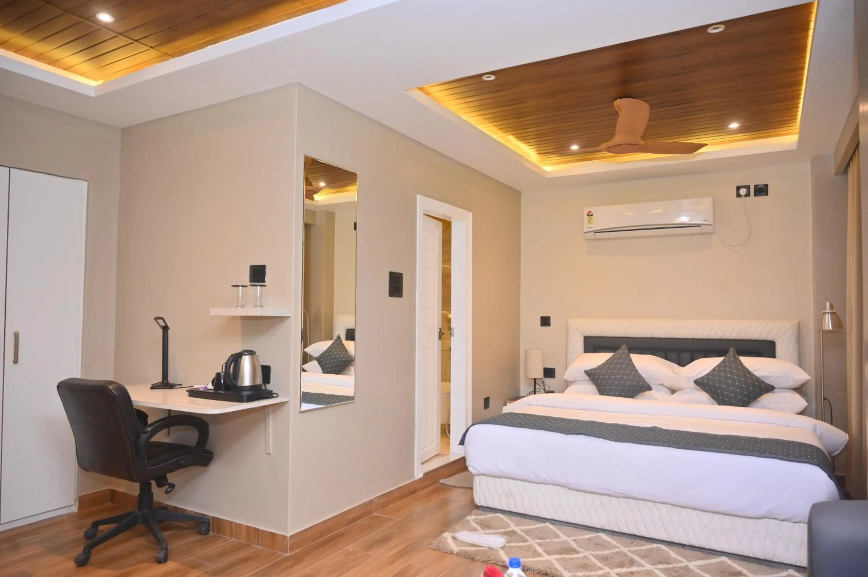 Bedroom, Bed in ESSENCE GRANDEUR