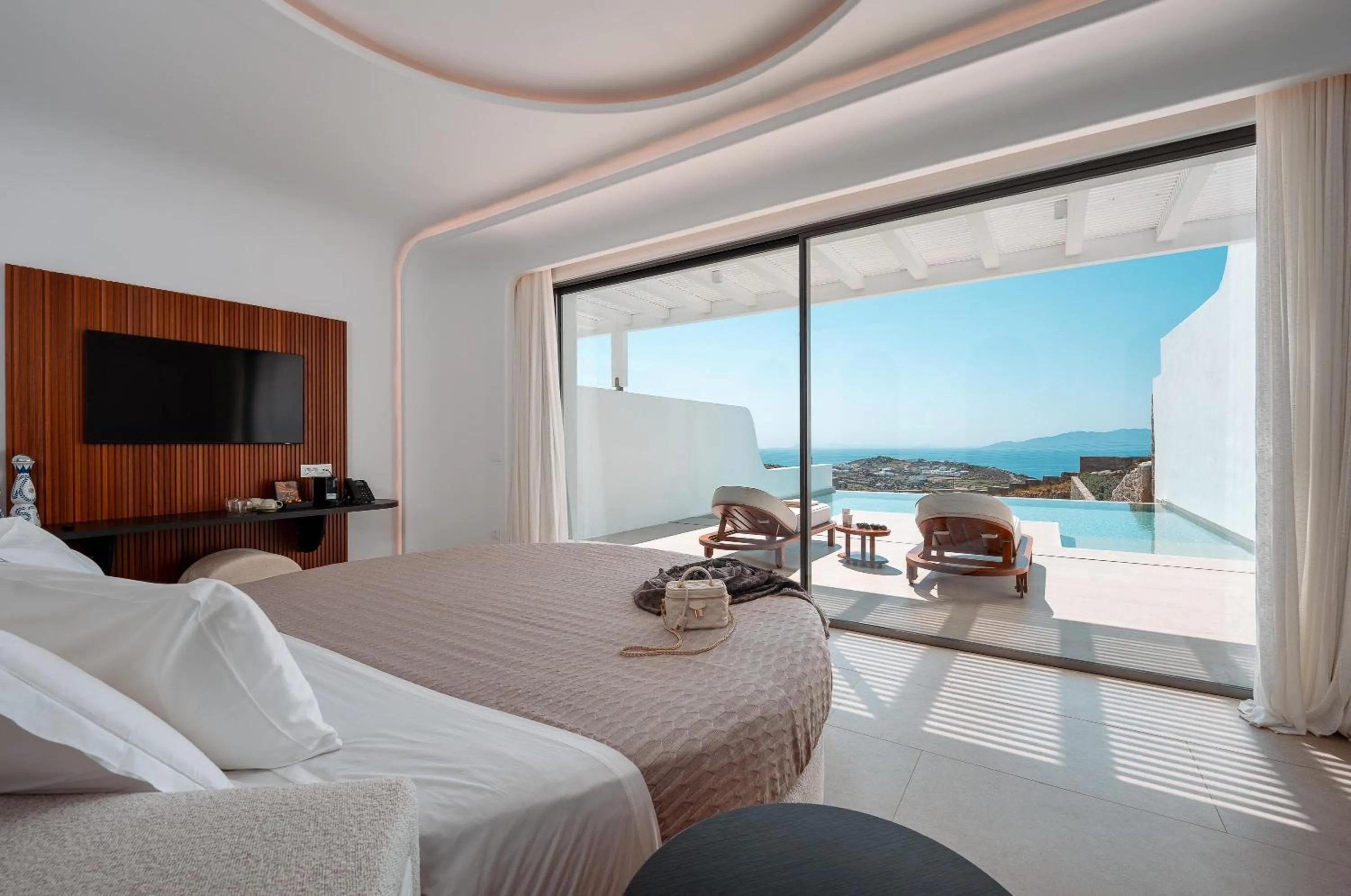 Muse οf Mykonos Luxury Suites