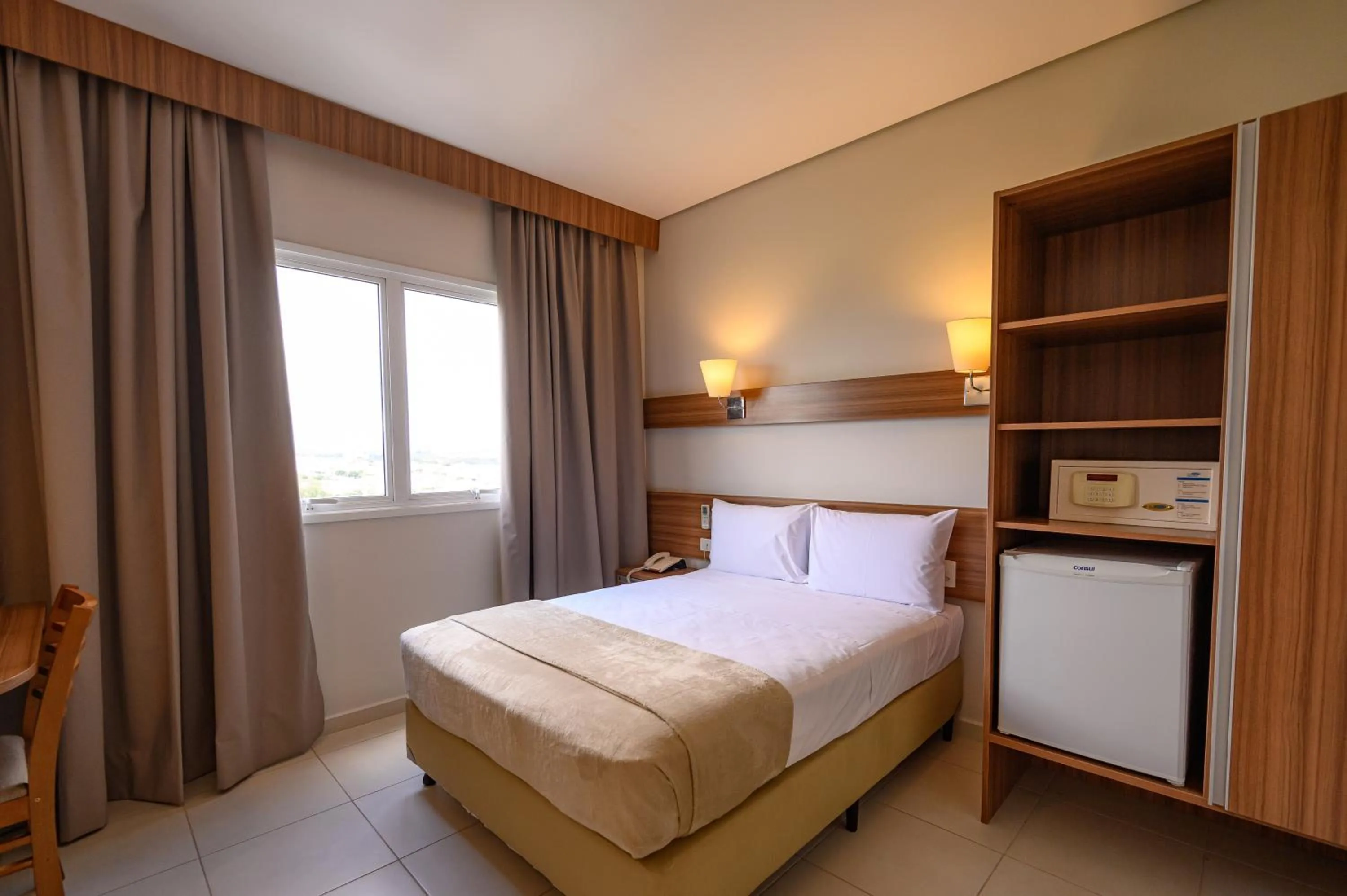 Bed in UniHotel Salto