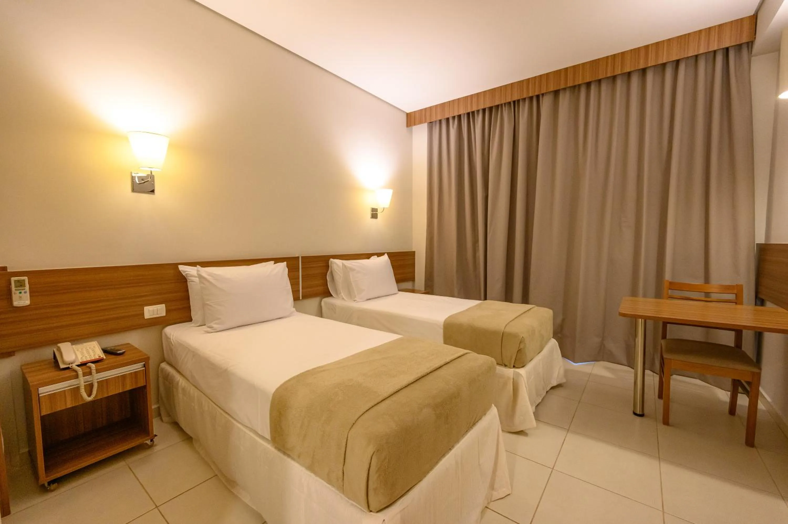 Bed in UniHotel Salto