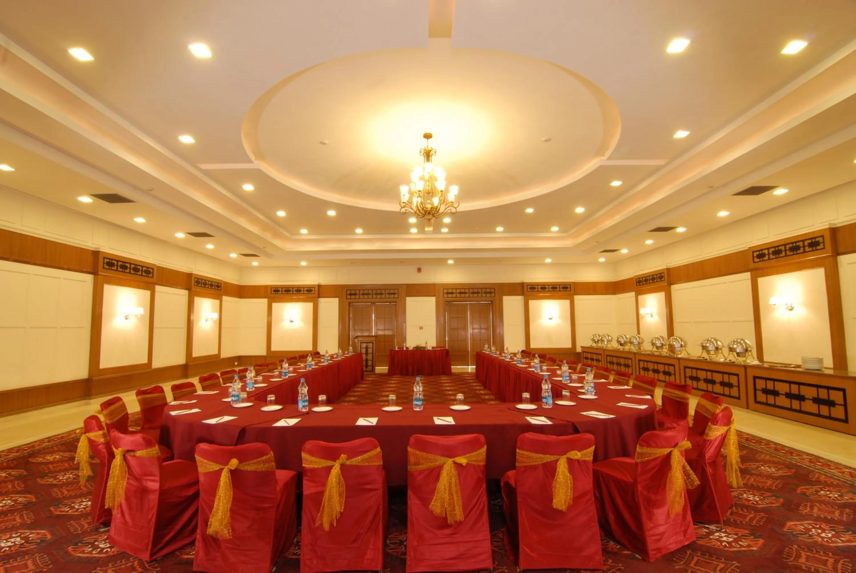 Banquet/Function facilities in Chanakya Bnr Hotel