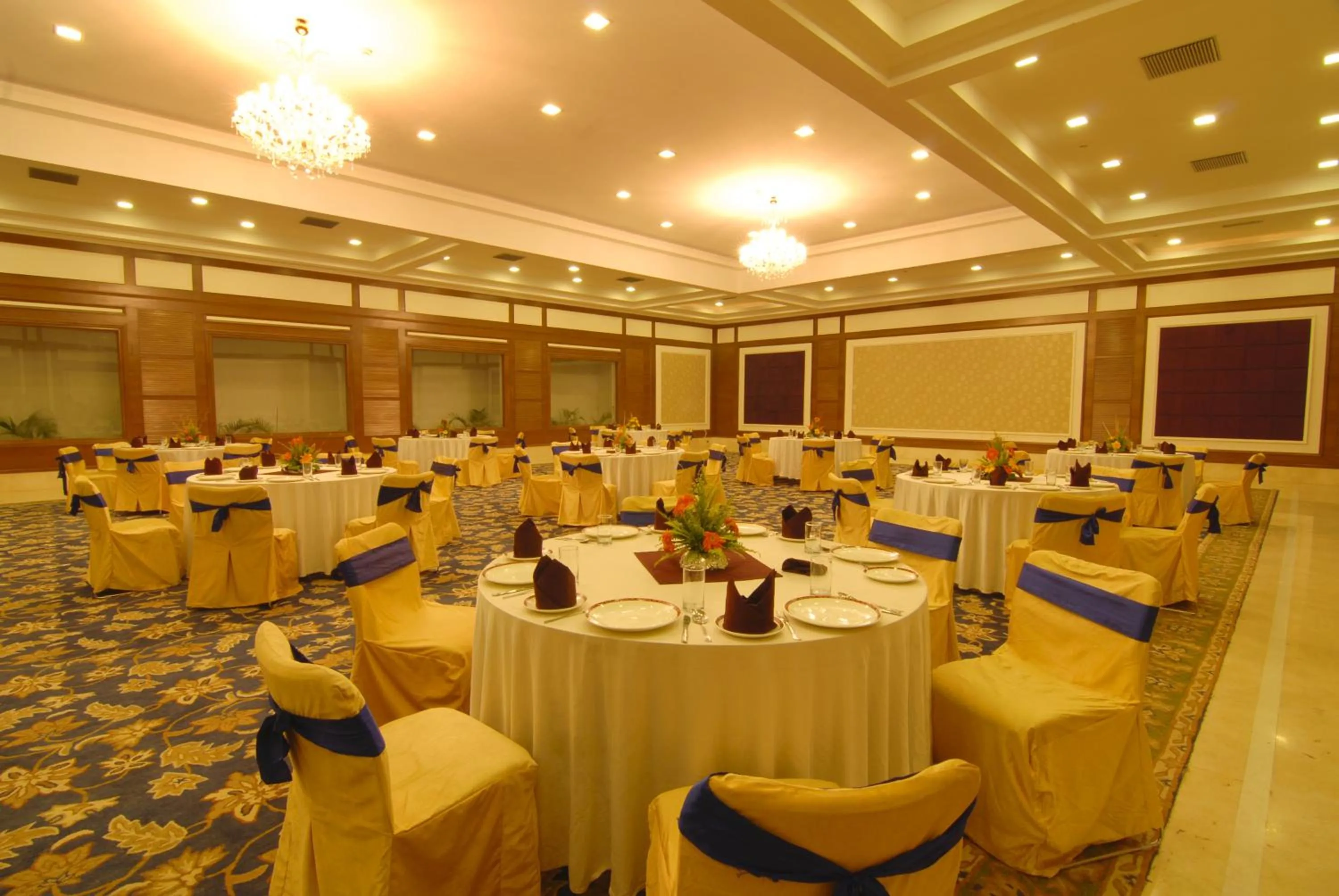 Chanakya Bnr Hotel
