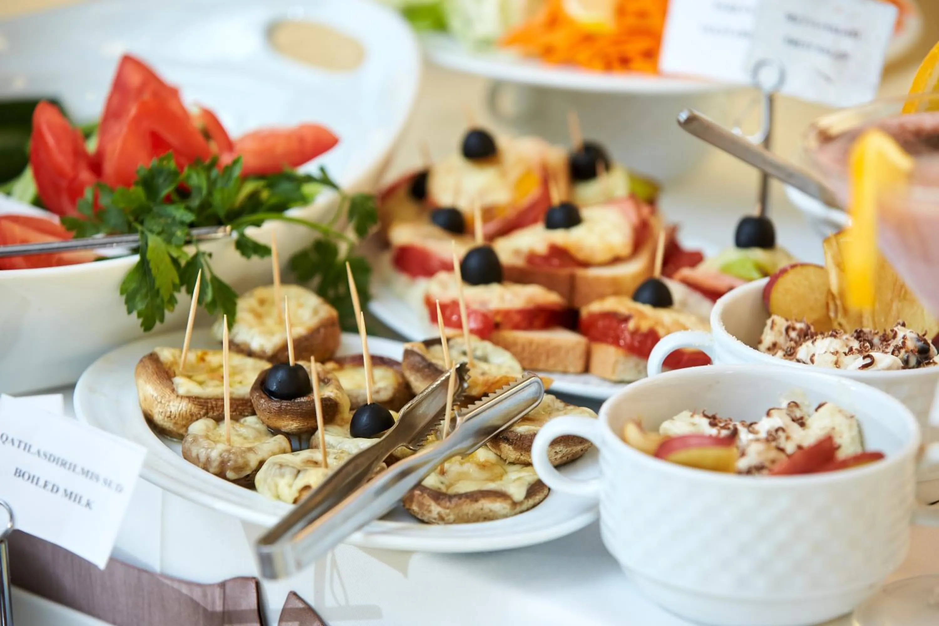 Food in Boulevard Side Hotel