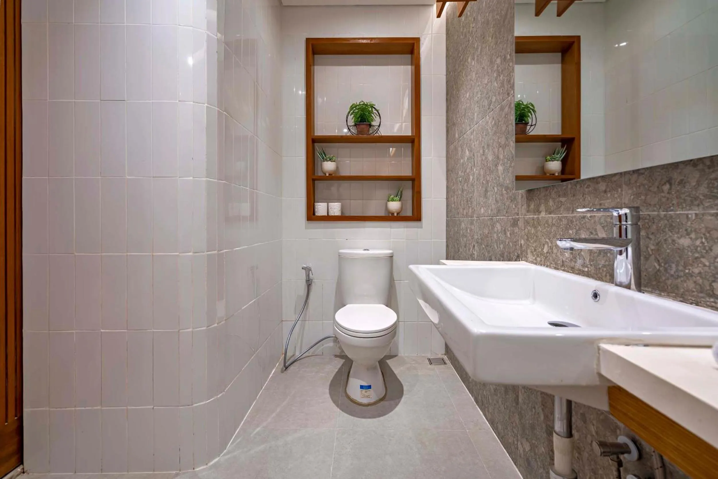 Toilet in Villa Kemiri - Canggu near Batu Bolong Beach