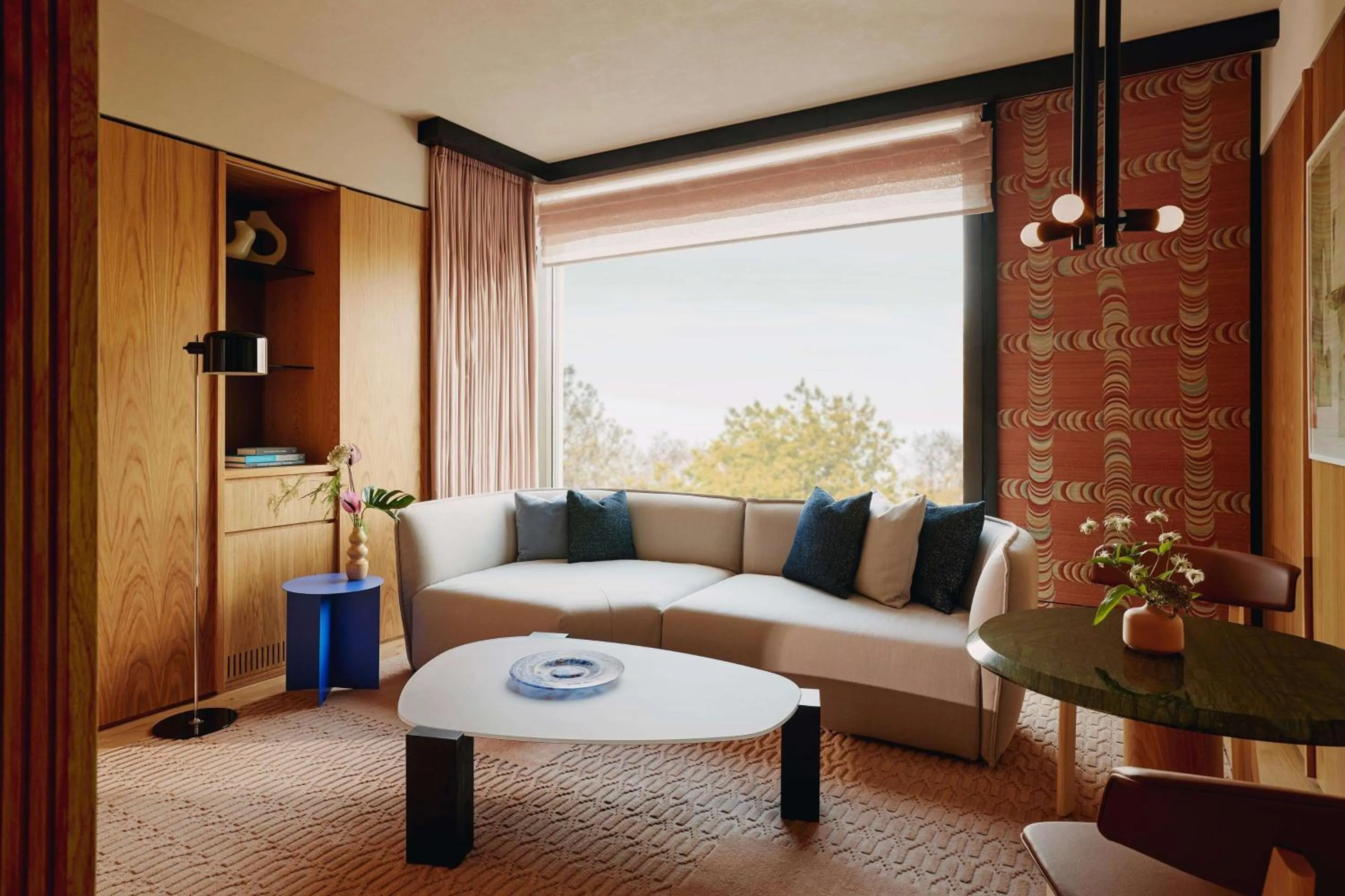 Photo of the whole room in The Emory, Maybourne