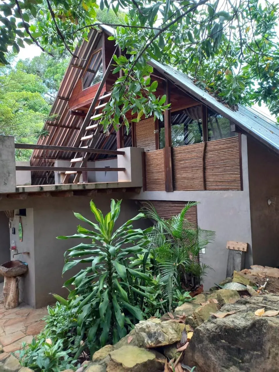 Property building in REFUGIO LA ROCA