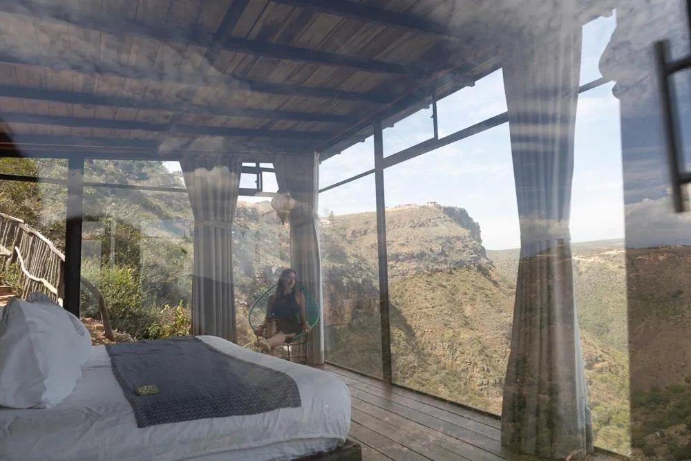 Day in REFUGIO LA ROCA