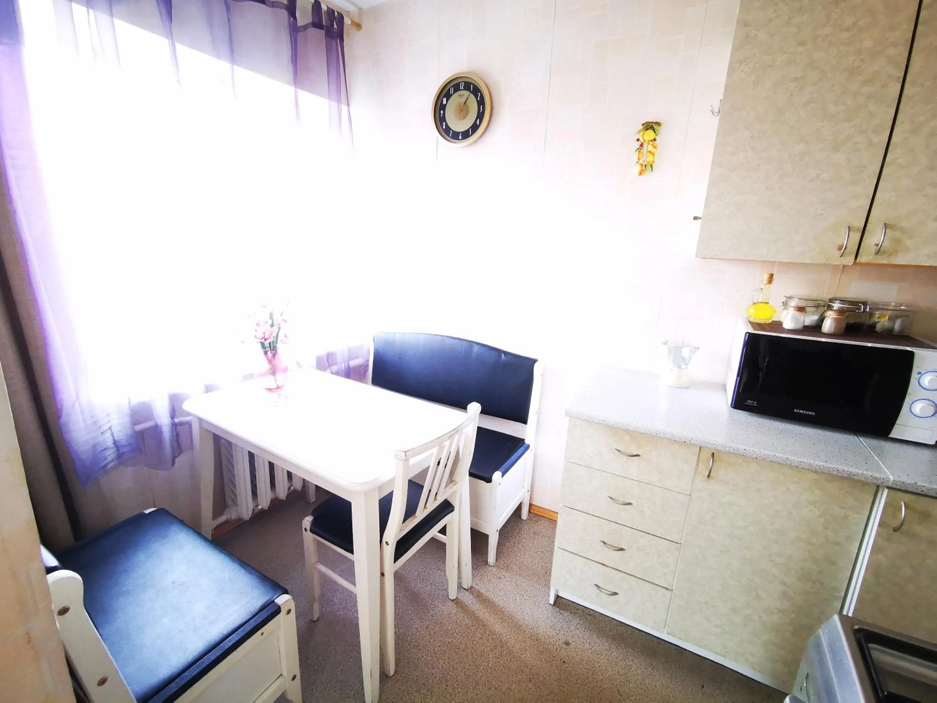 Photo of the whole room in River Apartment