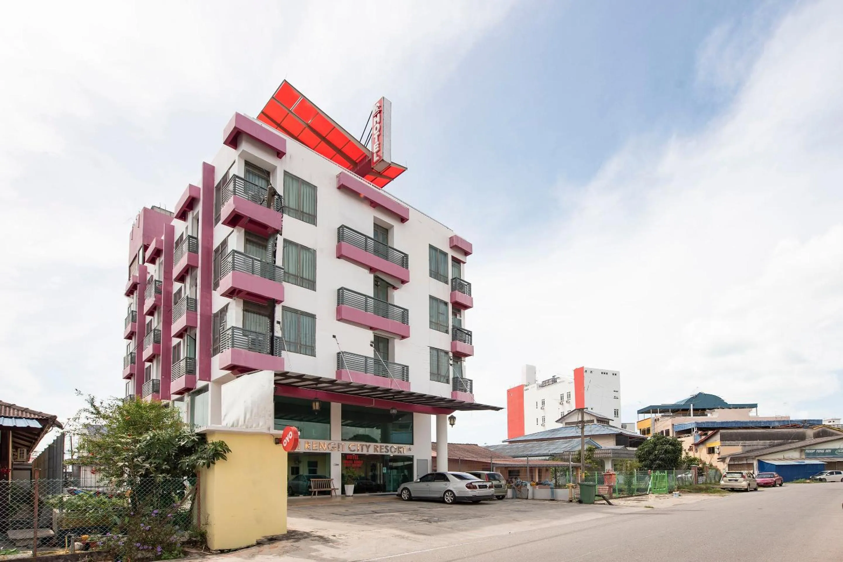 Property building in Sg Rengit City Resort 3