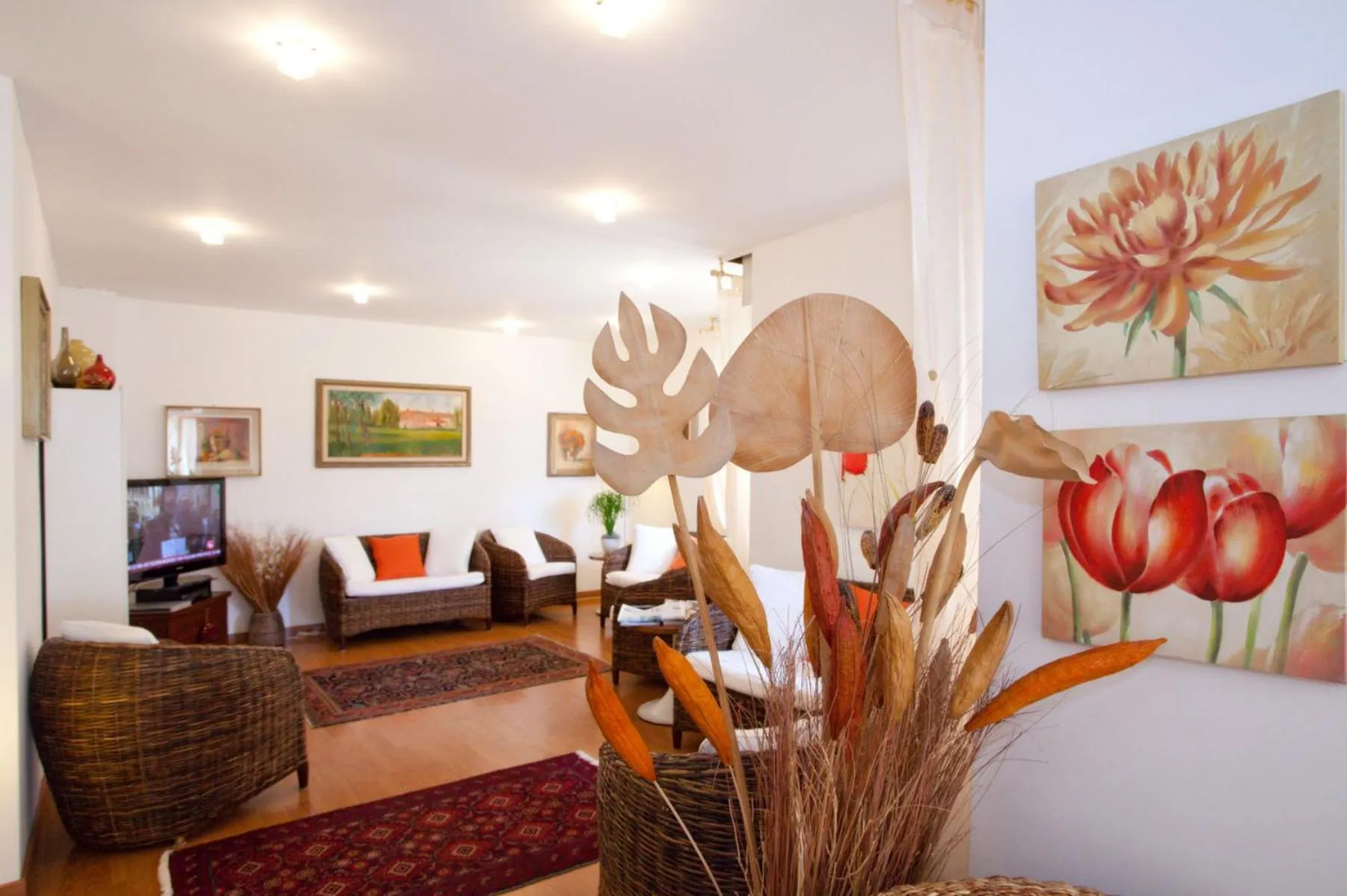 Communal lounge/ TV room in Hotel Telenia