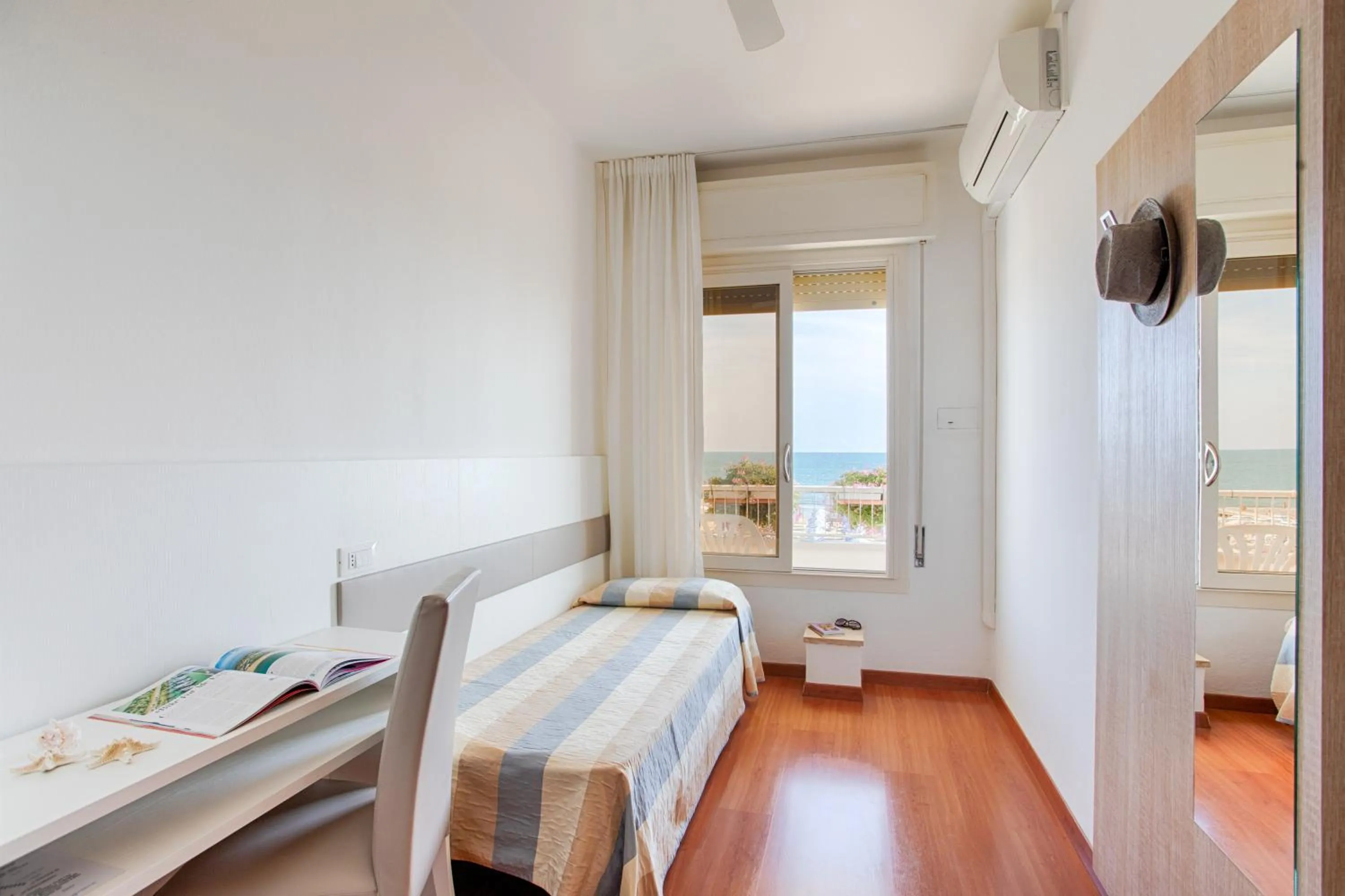 Bed in Hotel Telenia