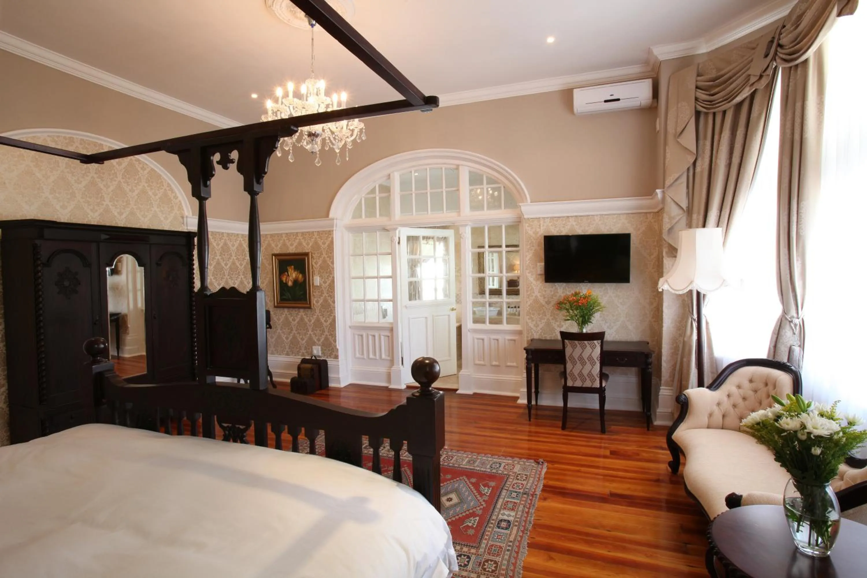 Decorative detail, Bed in Park Place Boutique Guesthouse