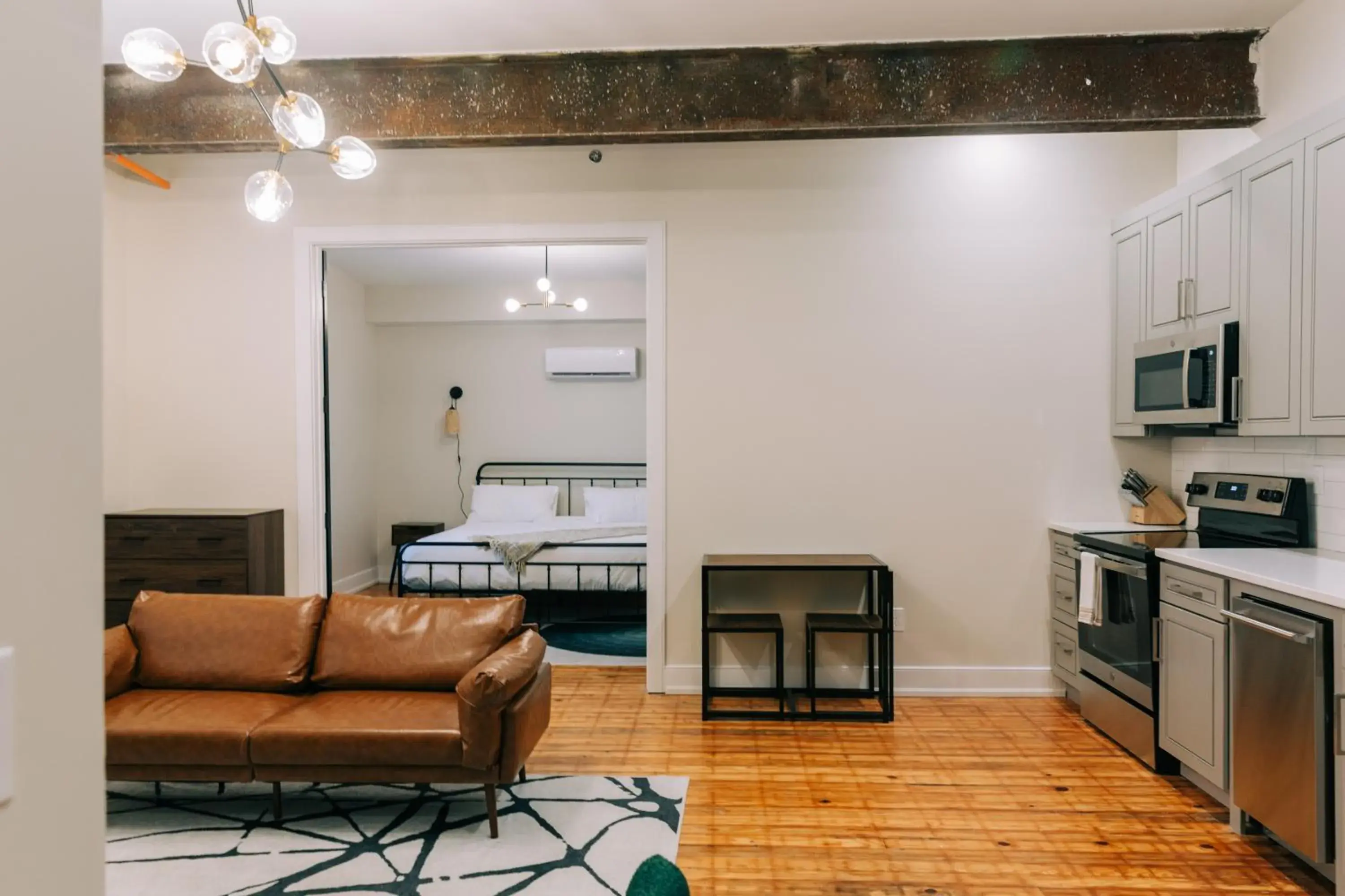 One-Bedroom Apartment in The St. Clair One-Bedroom Apartment in The St. Clair