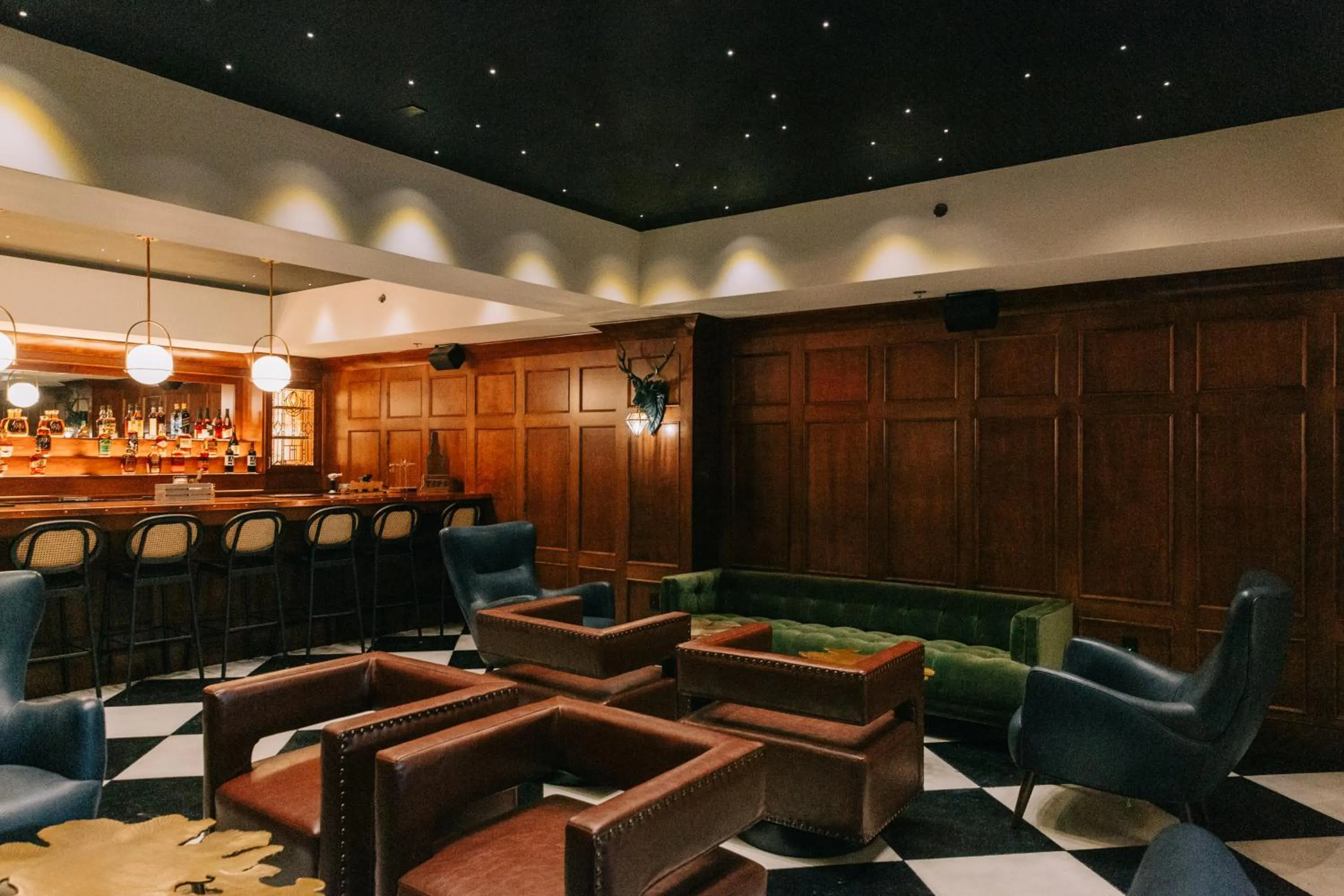 Restaurant/places to eat in The St. Clair