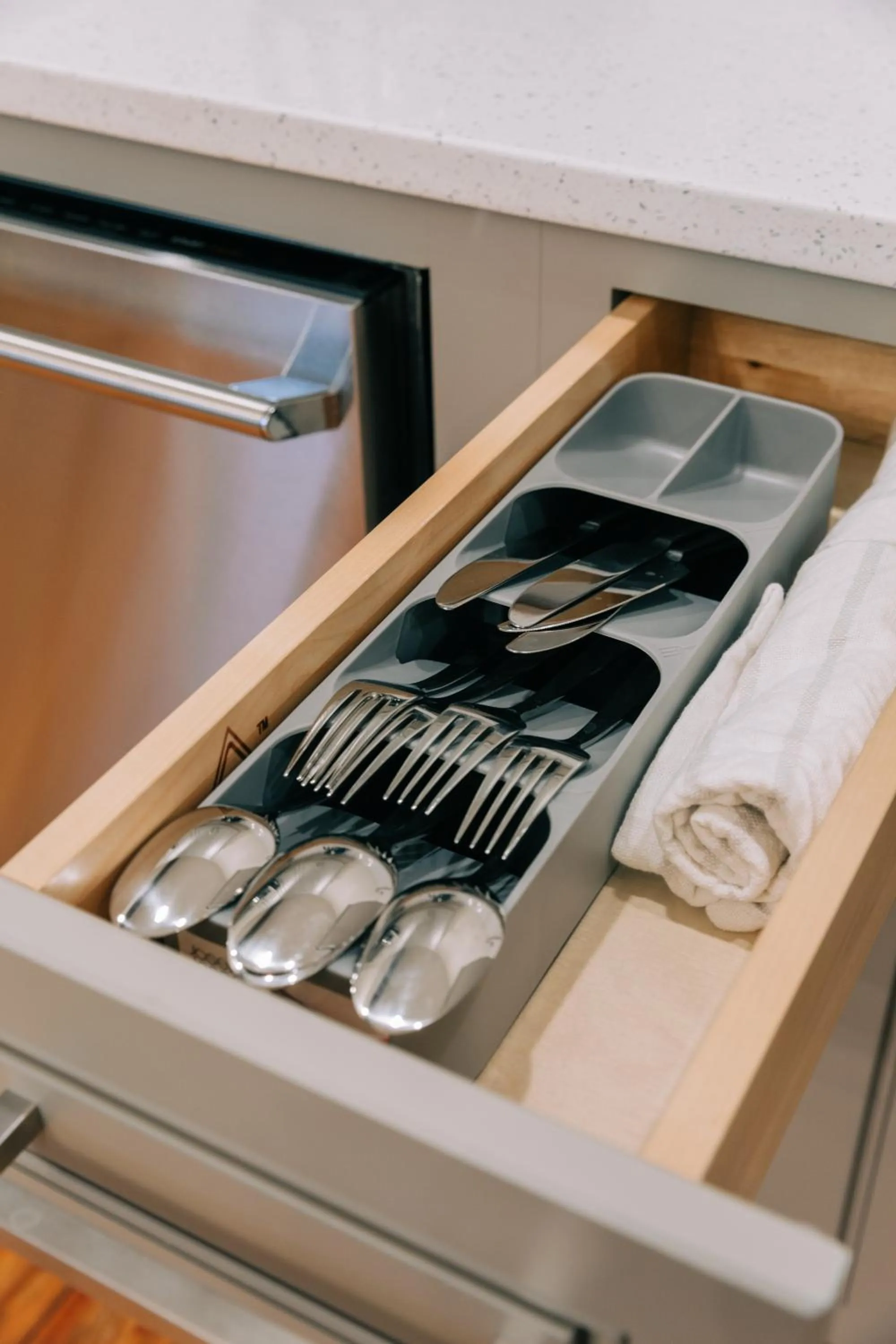 Kitchen or kitchenette in The St. Clair