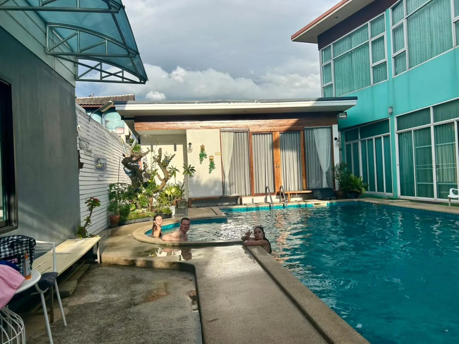 Swimming pool in Saranya River House สรัญญาริเวอร์เฮาส์