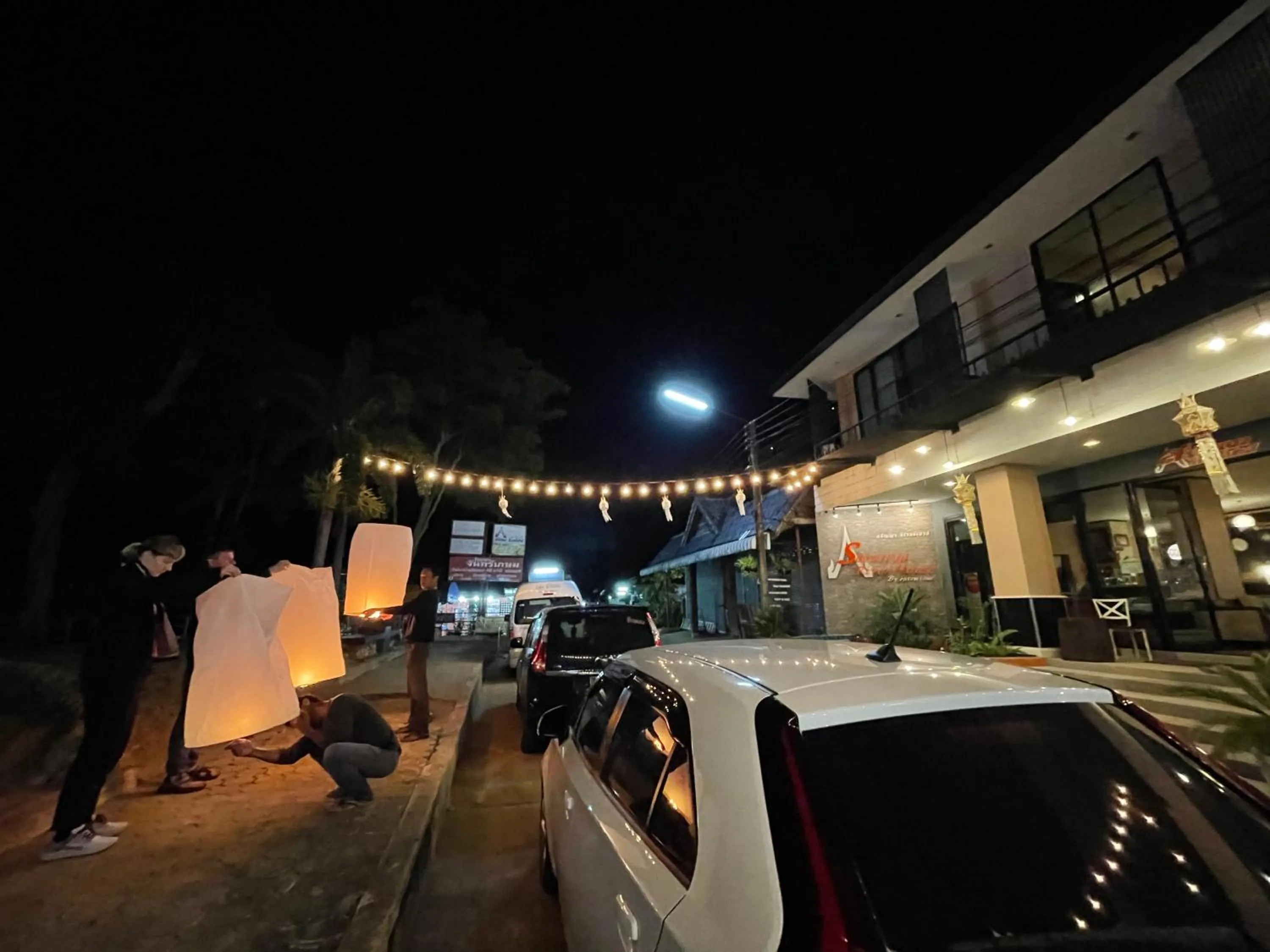 Garden in Saranya River House สรัญญาริเวอร์เฮาส์