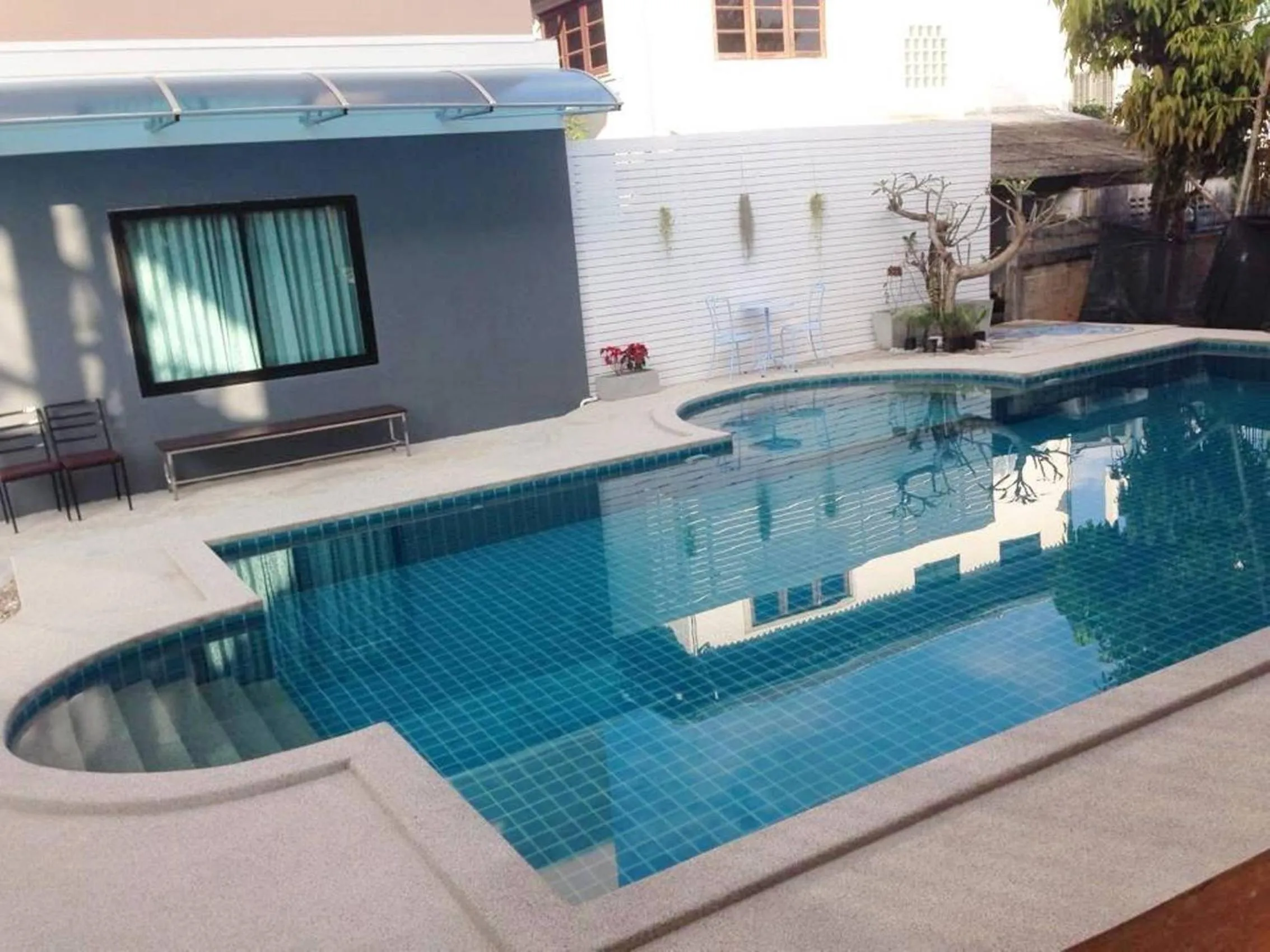 Swimming pool in Saranya River House สรัญญาริเวอร์เฮาส์
