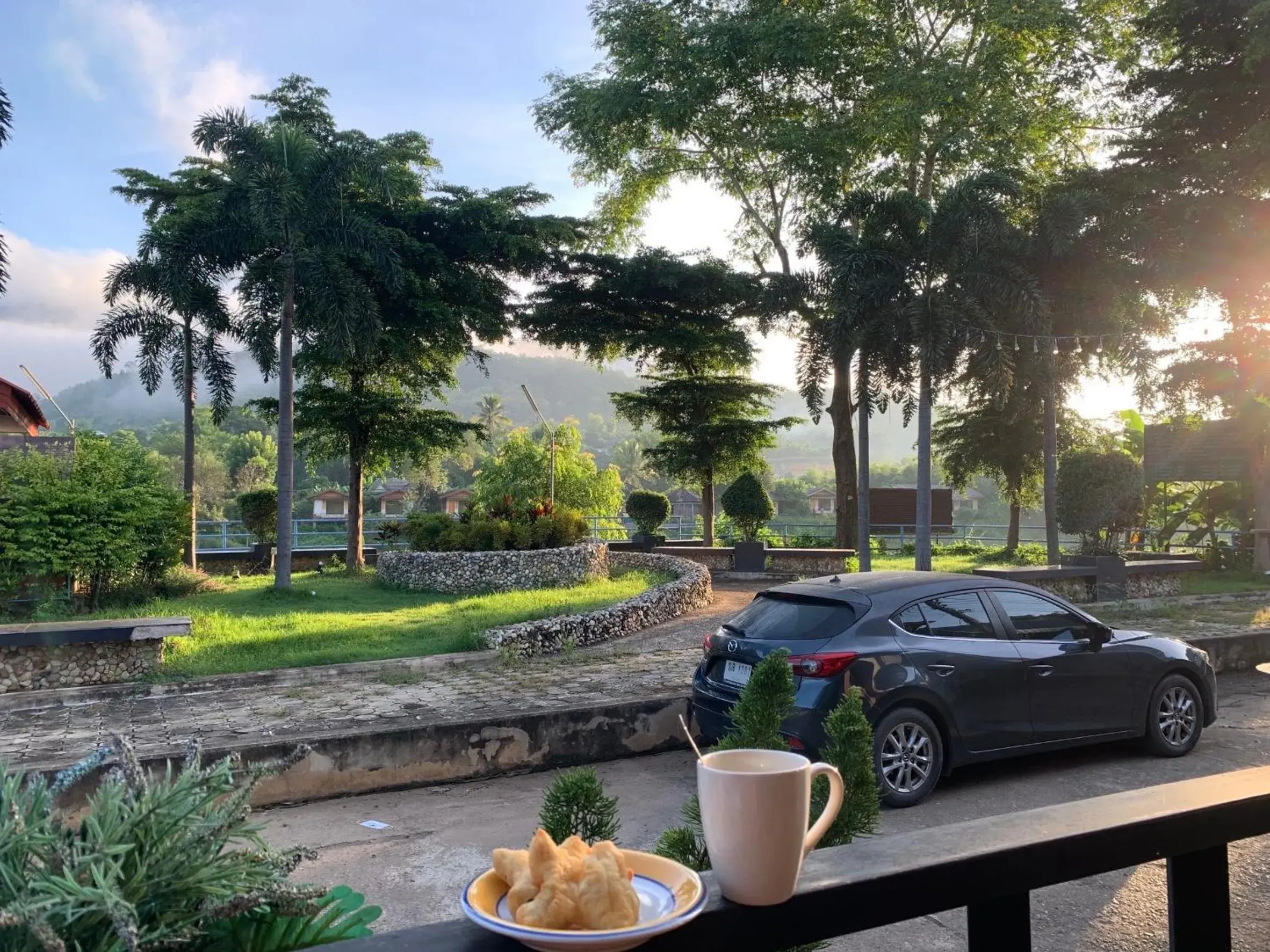 Restaurant/places to eat in Saranya River House สรัญญาริเวอร์เฮาส์ Restaurant/places to eat in Saranya River House สรัญญาริเวอร์เฮาส์