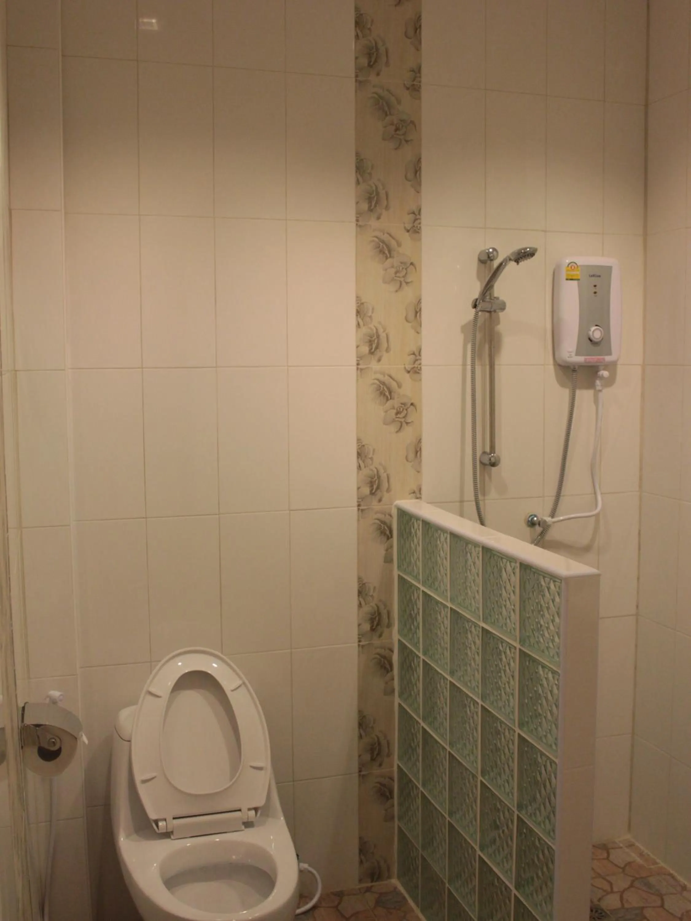 Bathroom in Saranya River House สรัญญาริเวอร์เฮาส์