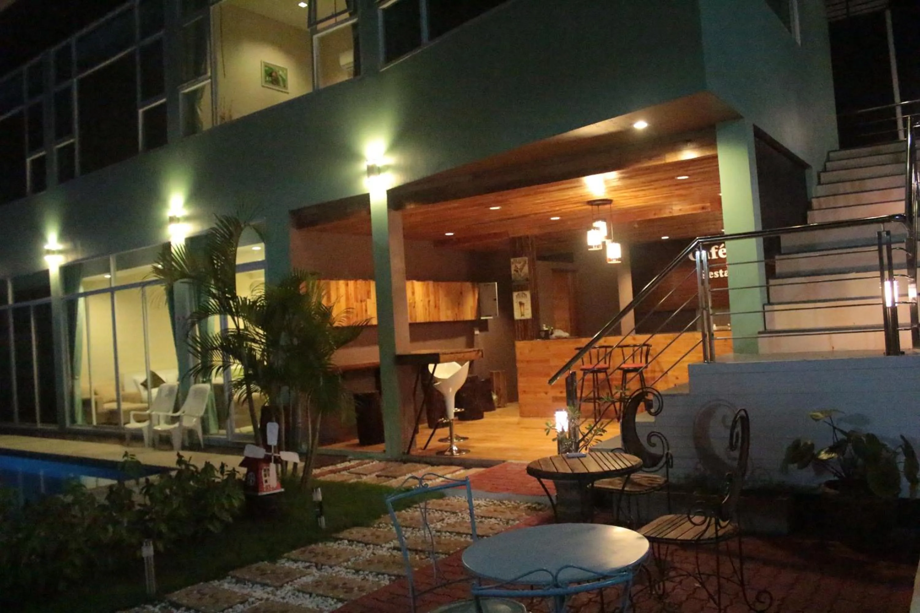 Restaurant/places to eat in Saranya River House สรัญญาริเวอร์เฮาส์