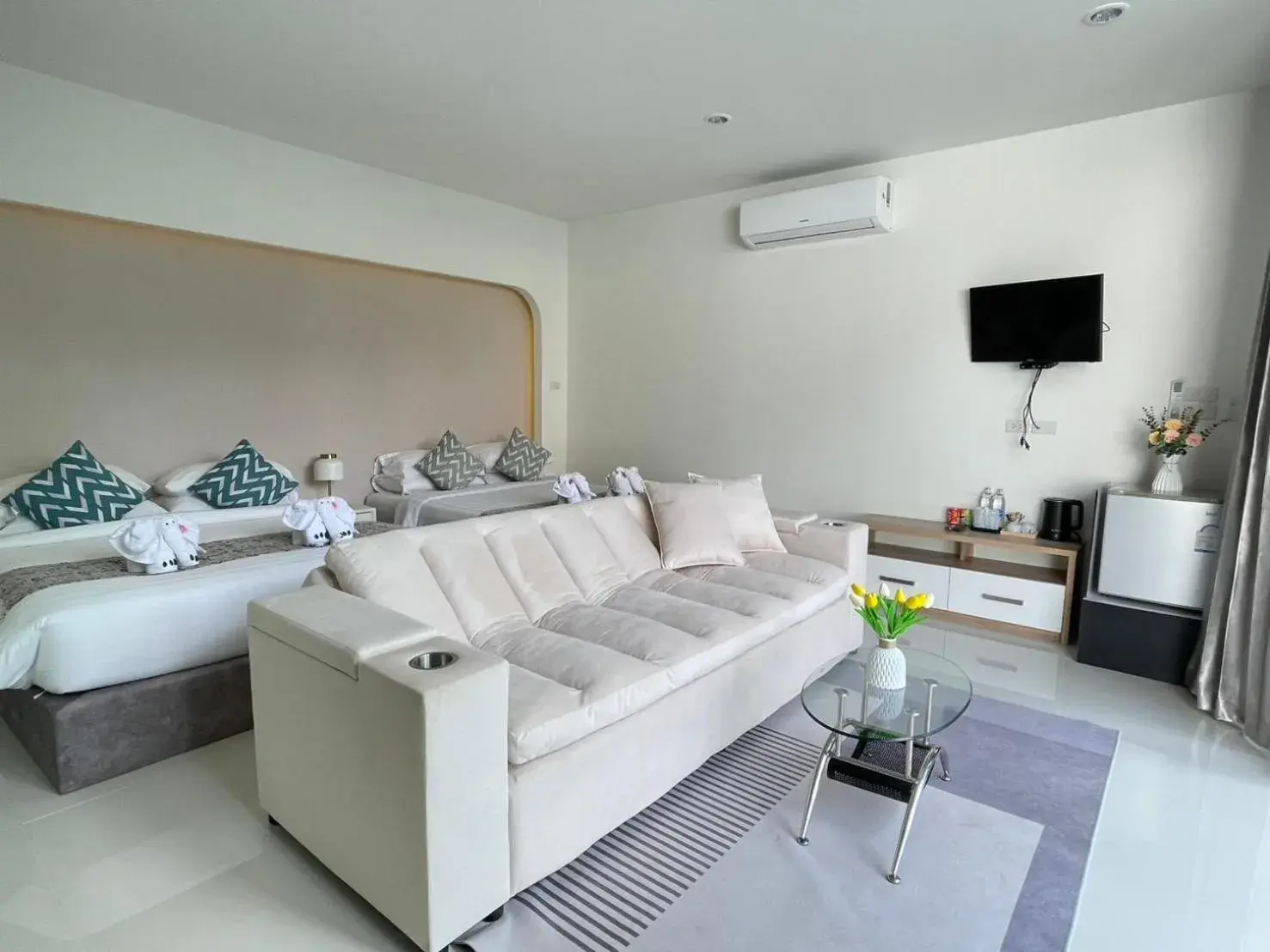 Bed in Saranya River House สรัญญาริเวอร์เฮาส์ Bed in Saranya River House สรัญญาริเวอร์เฮาส์
