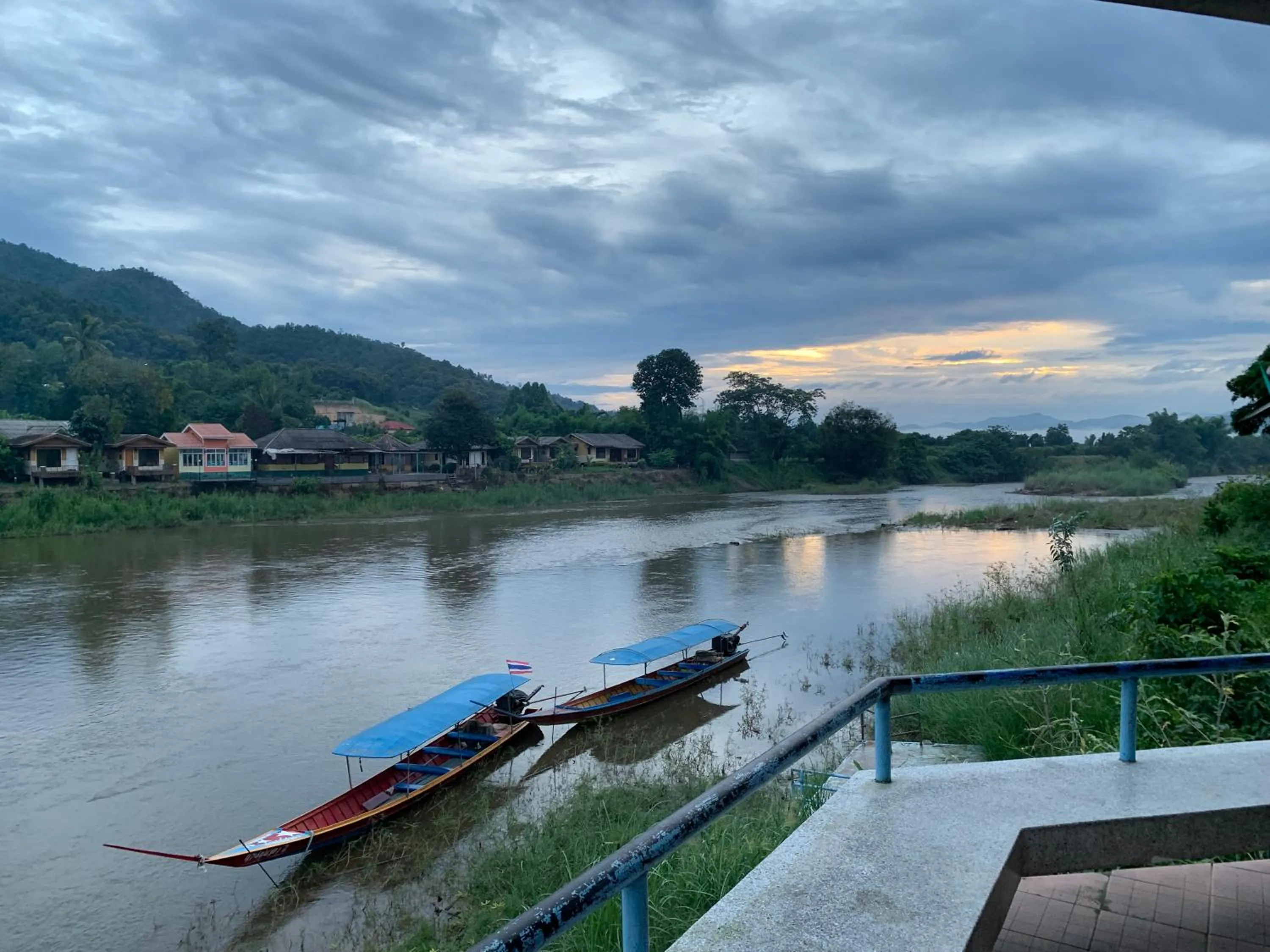 Balcony/Terrace in Saranya River House สรัญญาริเวอร์เฮาส์