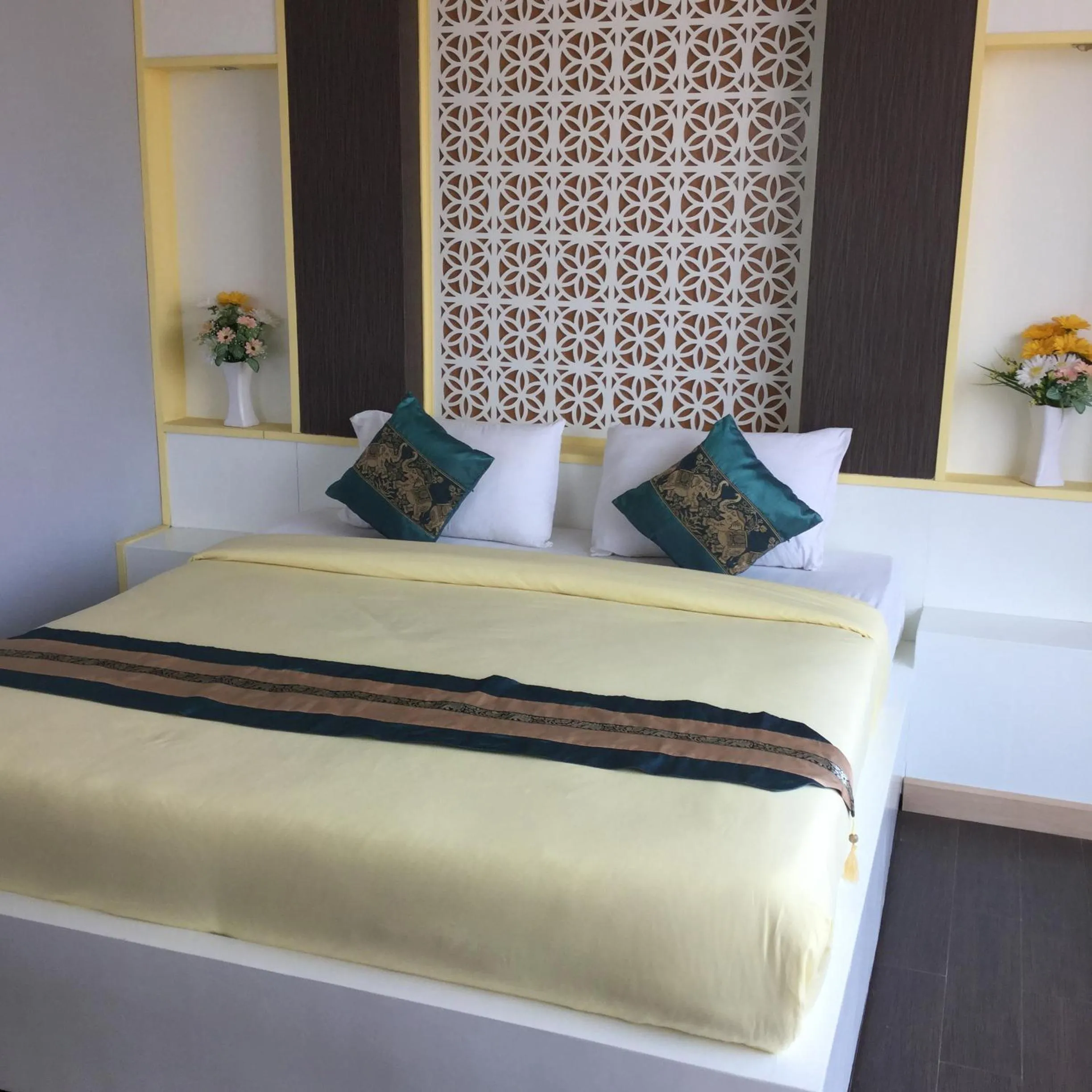 Bed in Saranya River House สรัญญาริเวอร์เฮาส์