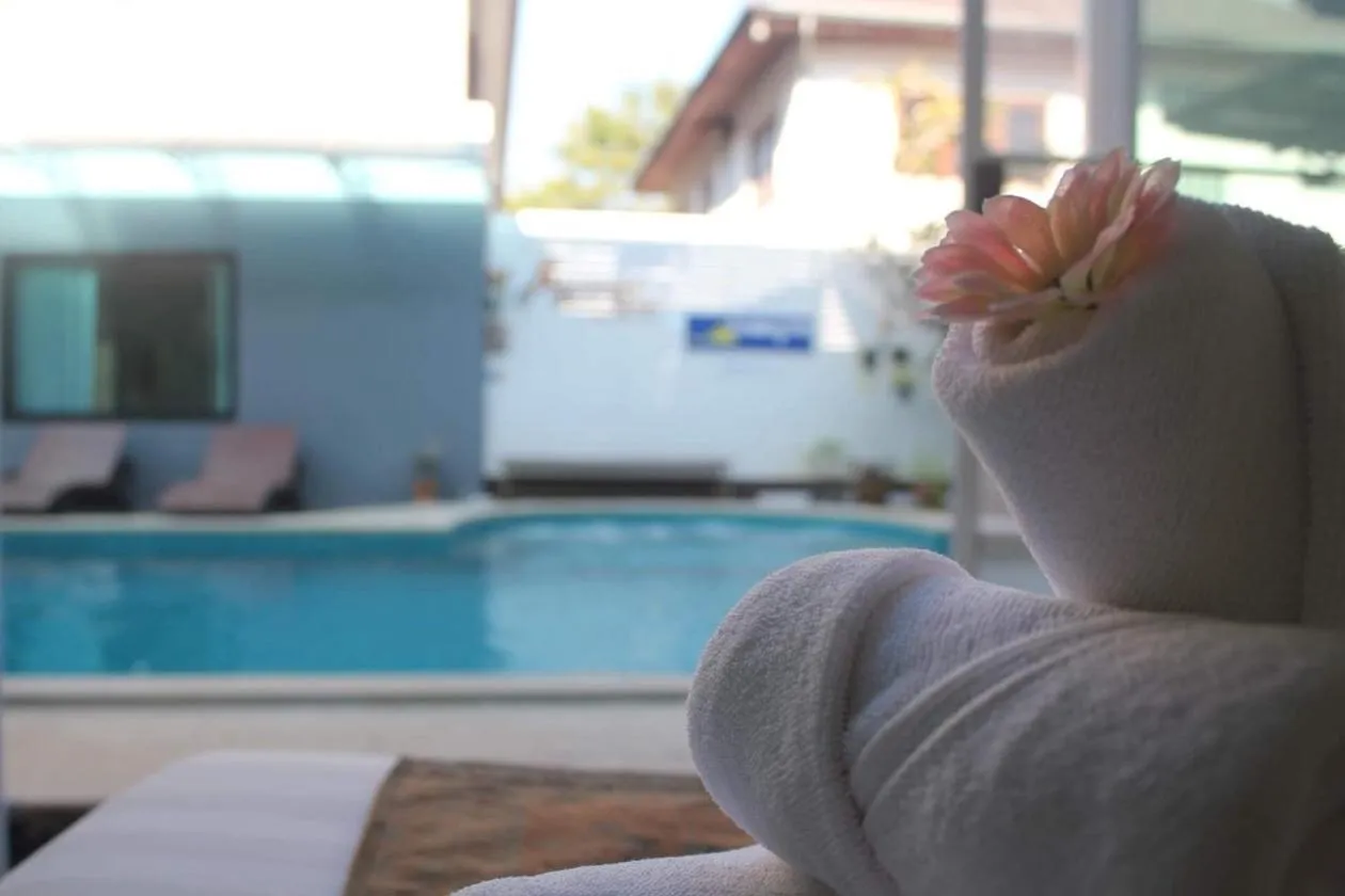 Pool view in Saranya River House สรัญญาริเวอร์เฮาส์