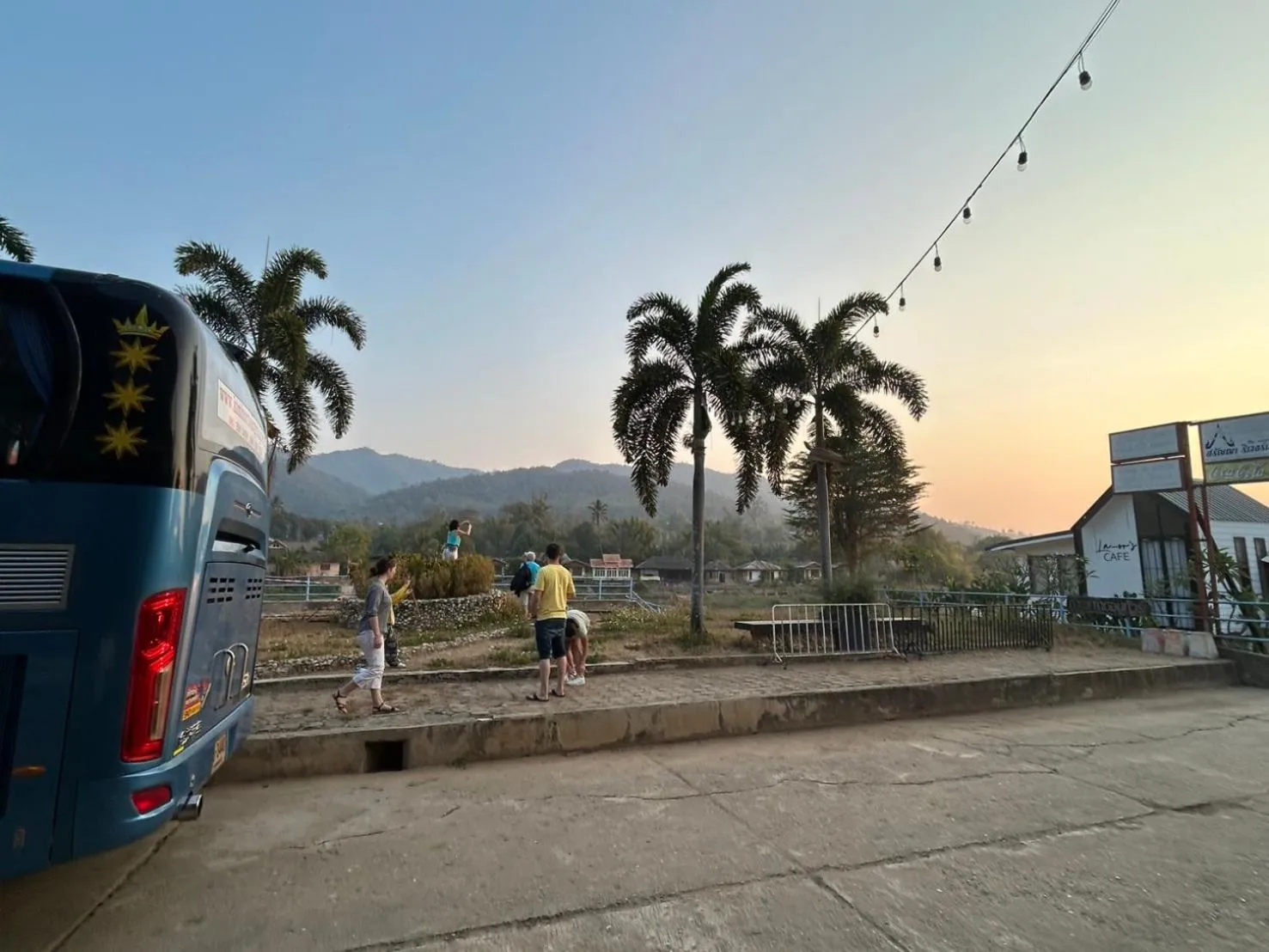 Garden in Saranya River House สรัญญาริเวอร์เฮาส์