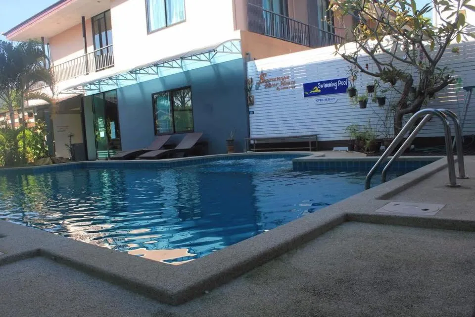 Swimming pool in Saranya River House สรัญญาริเวอร์เฮาส์