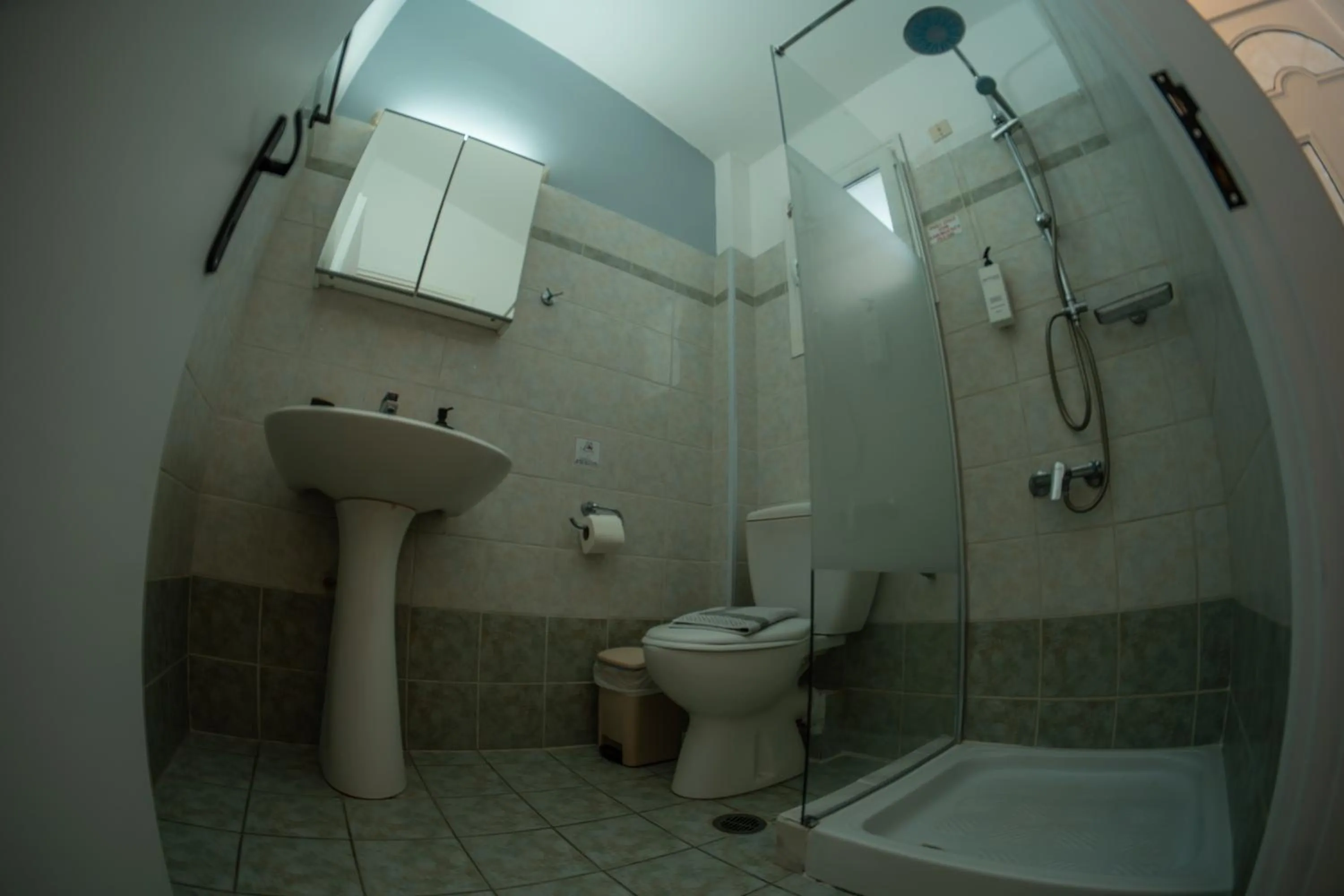 Shower in Melitsa corfu hotel