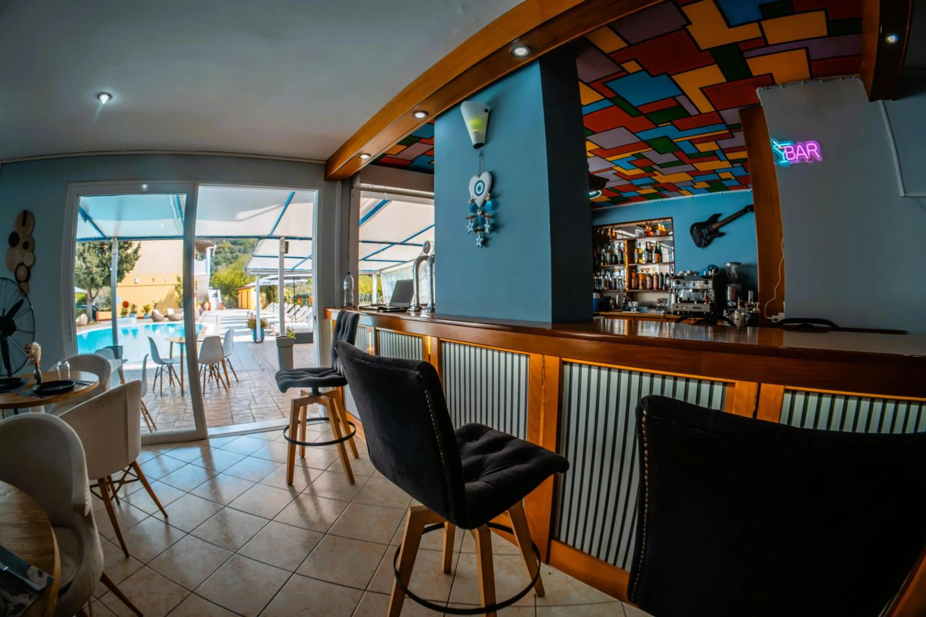Restaurant/places to eat in Melitsa corfu hotel