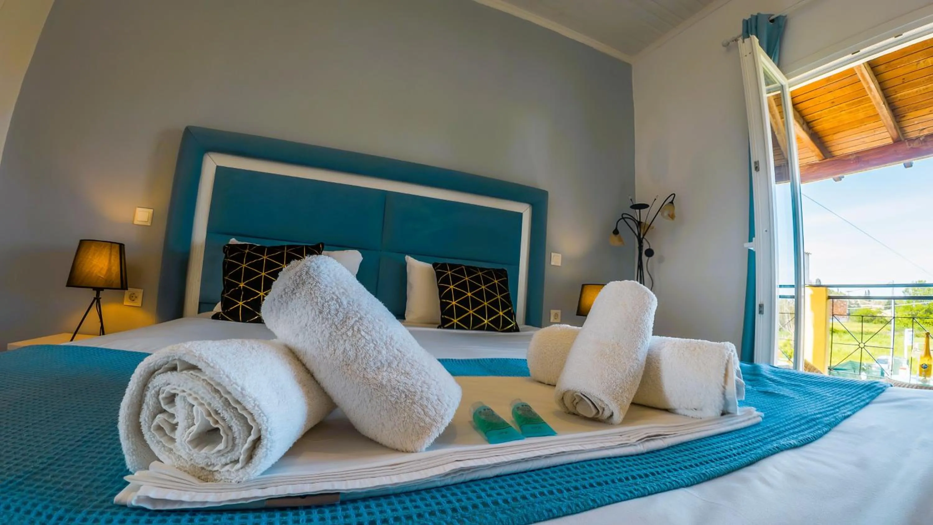 Bed in Melitsa corfu hotel