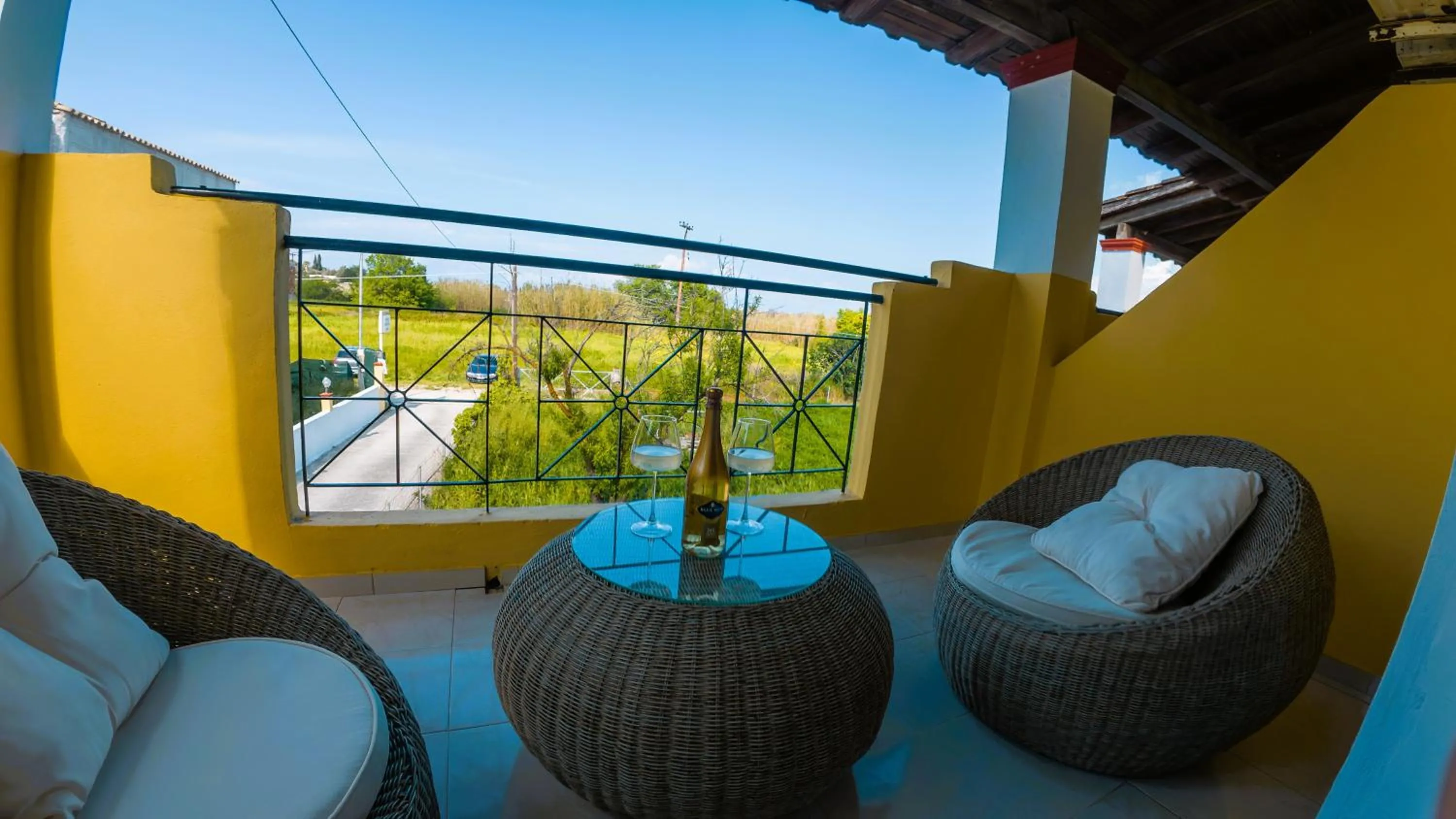 Patio in Melitsa corfu hotel