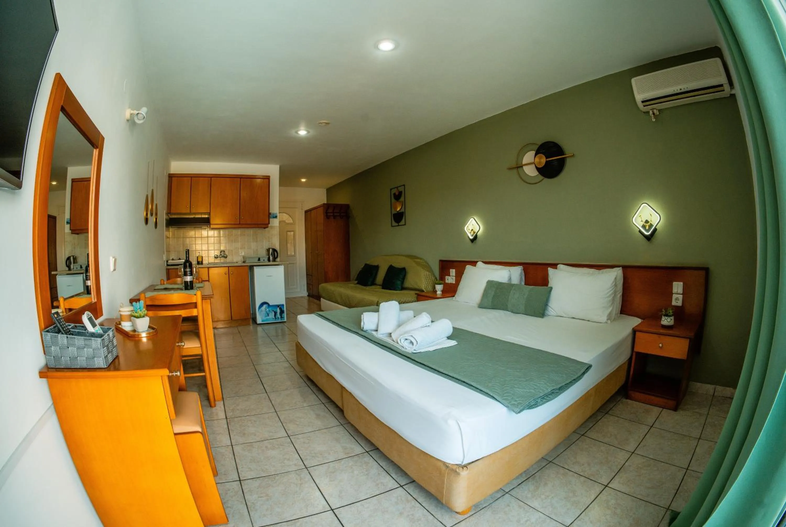 TV and multimedia, Bed in Melitsa corfu hotel