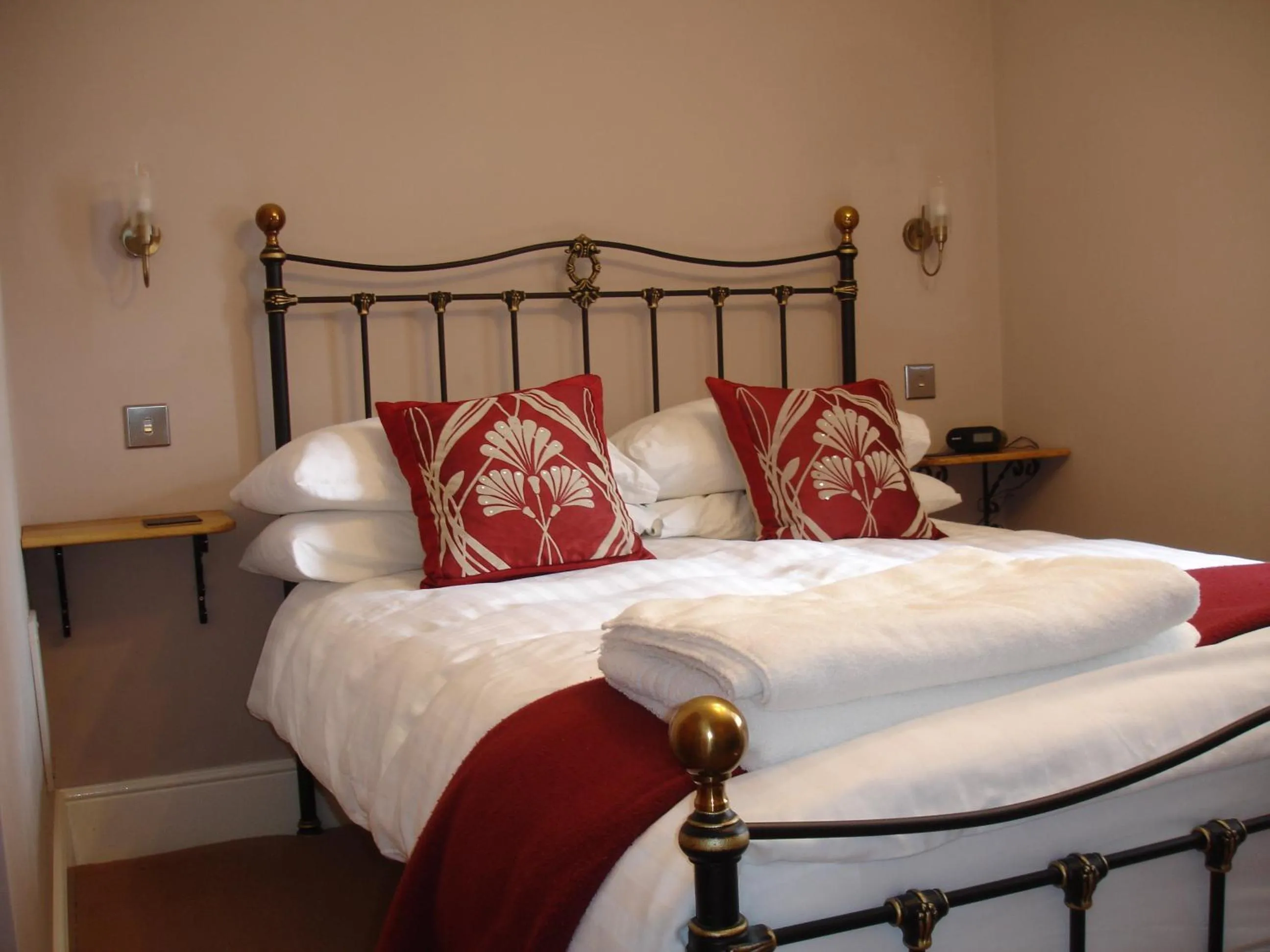 Bed in Burcott Mill Guesthouse