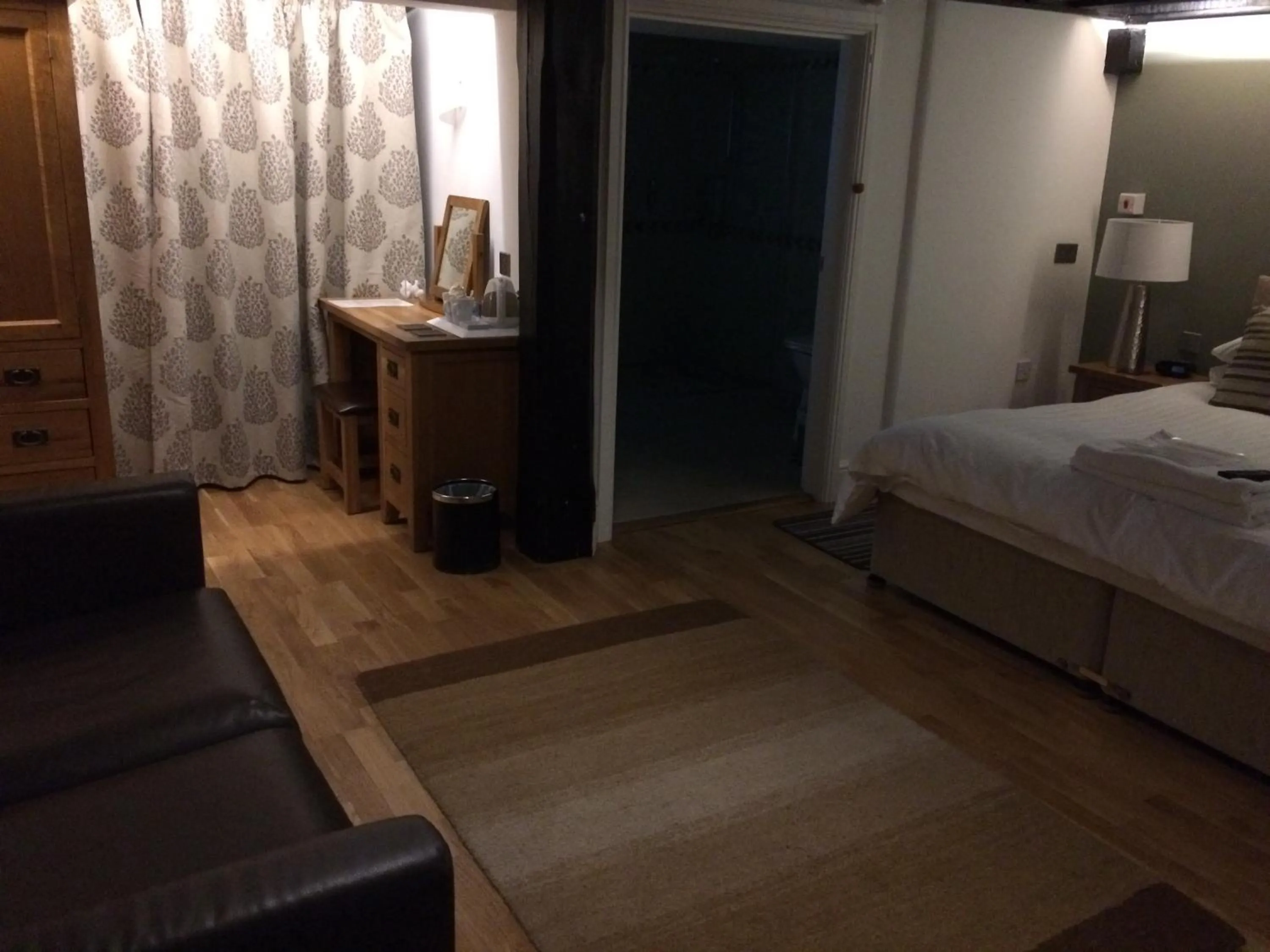 Bed in Burcott Mill Guesthouse