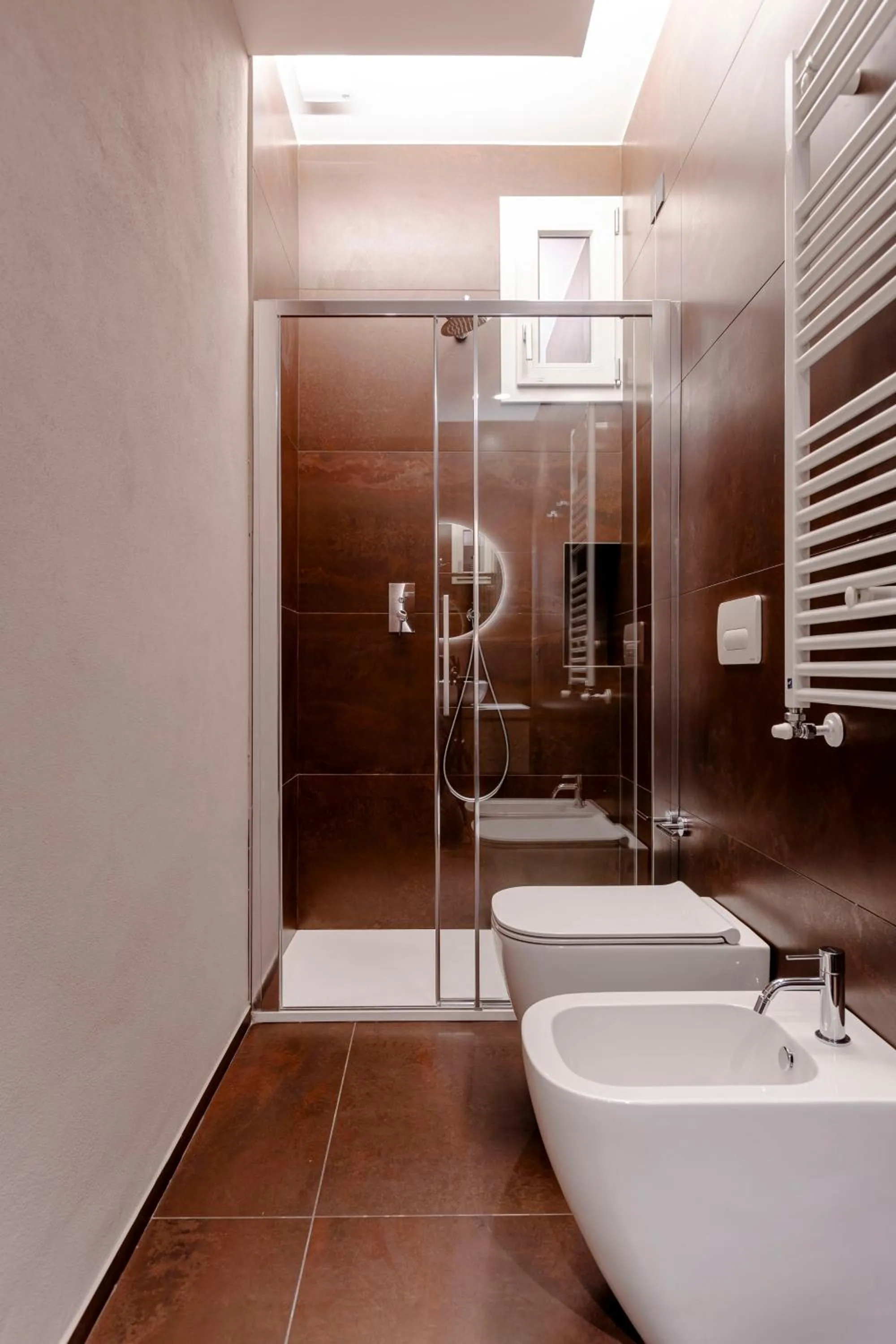 Shower in FLORENCE SEASONS B&B