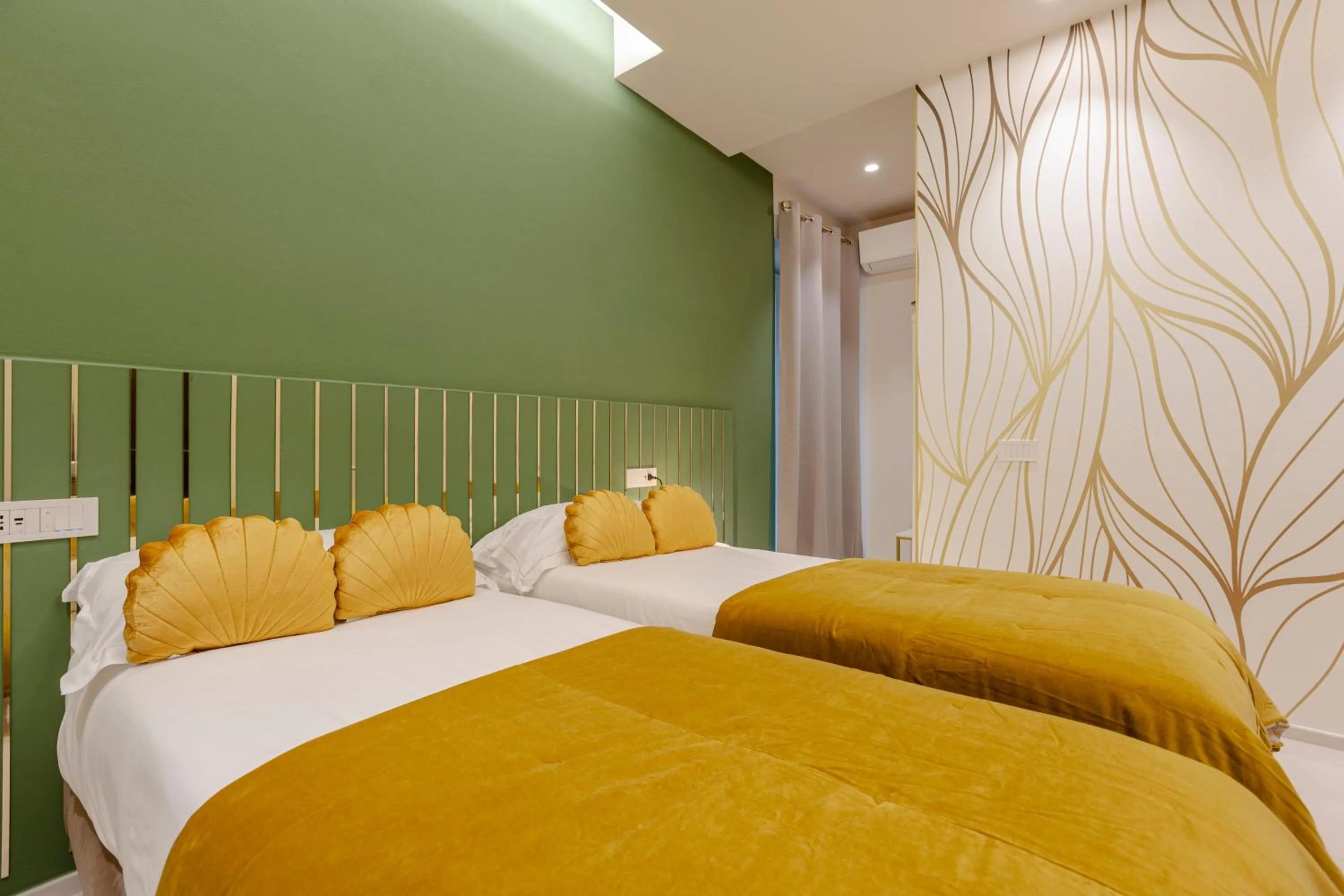 Bed in FLORENCE SEASONS B&B