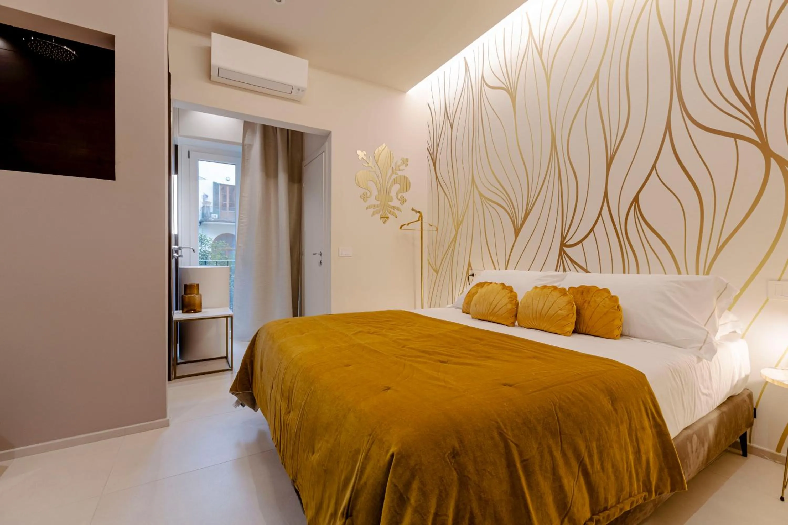 Bed in FLORENCE SEASONS B&B