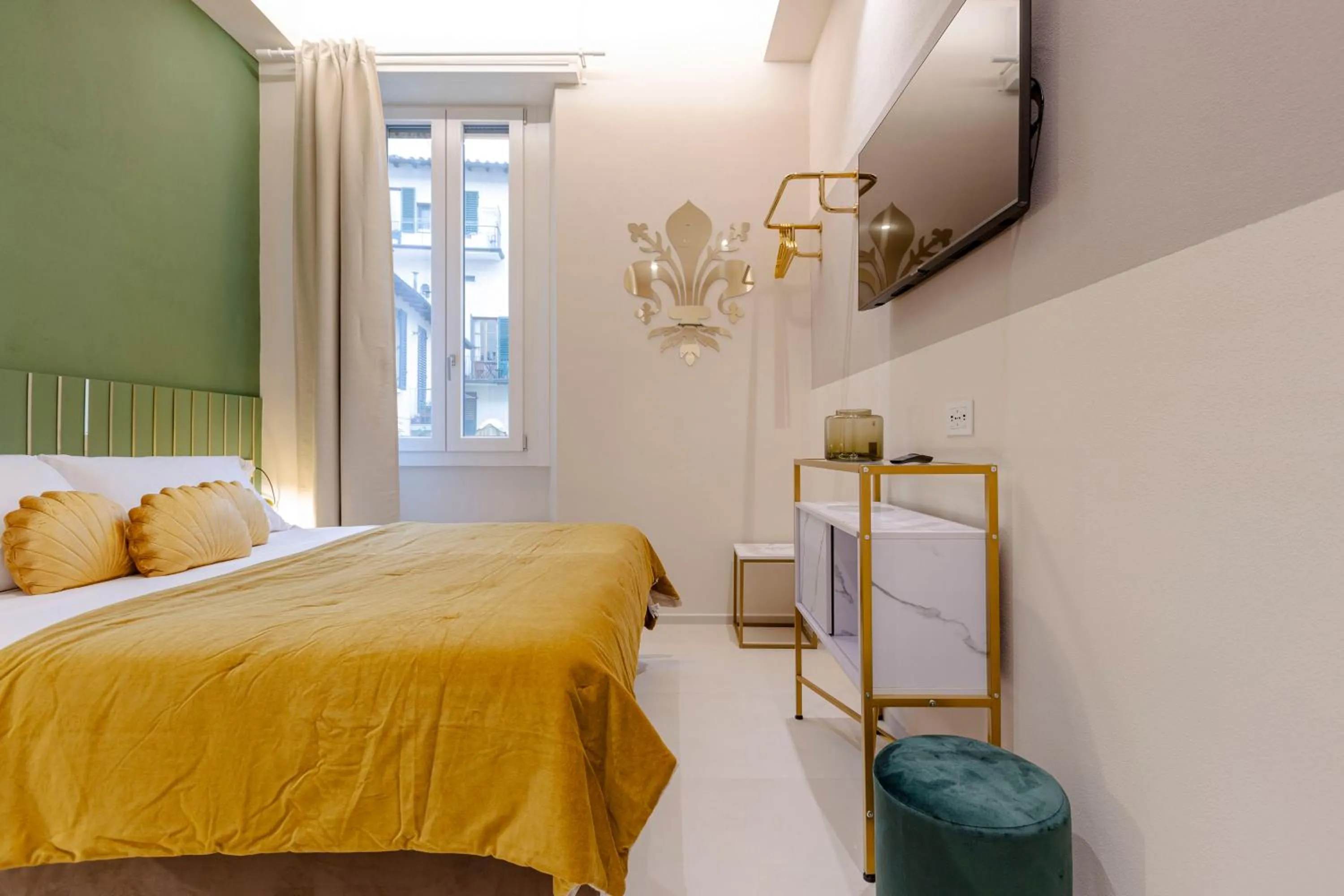 Bed in FLORENCE SEASONS B&B