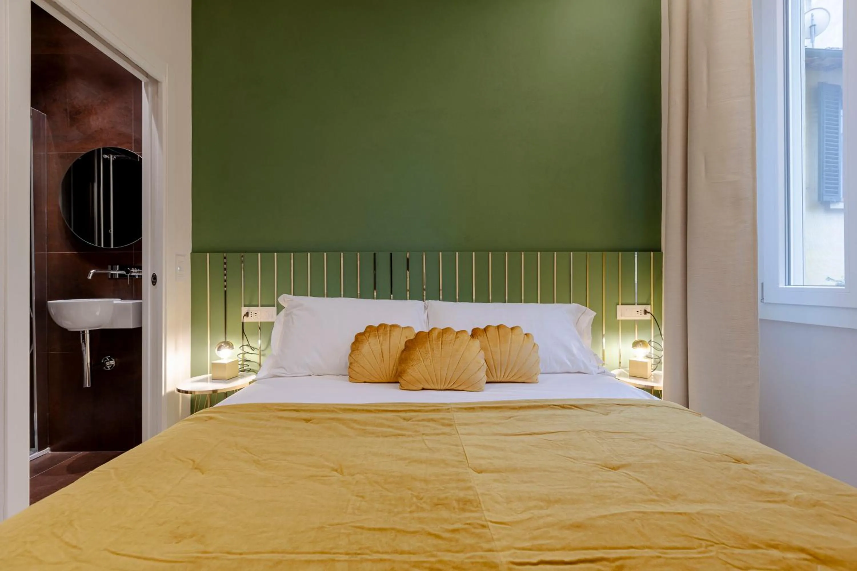 Bed in FLORENCE SEASONS B&B