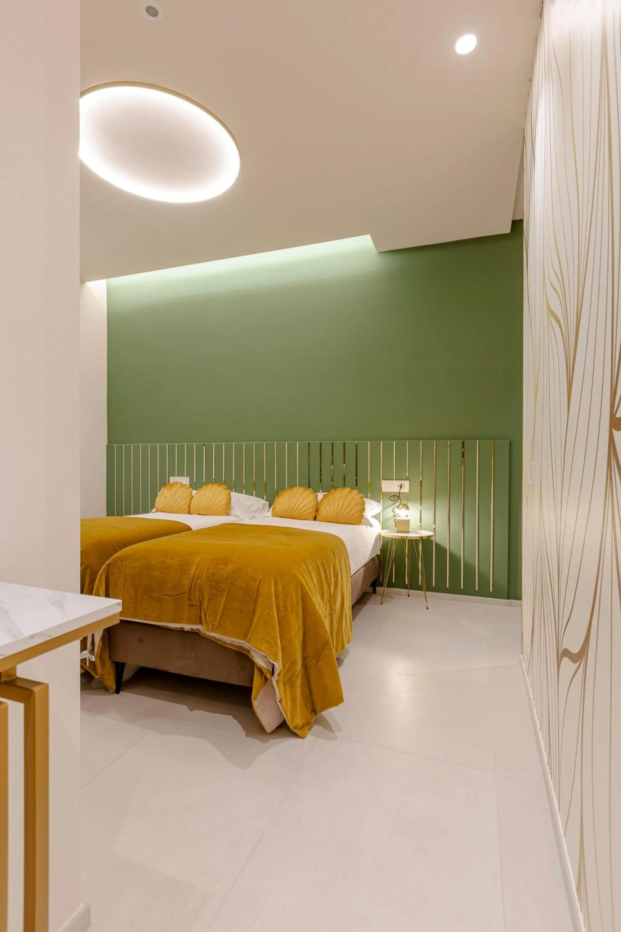 Bed in FLORENCE SEASONS B&B