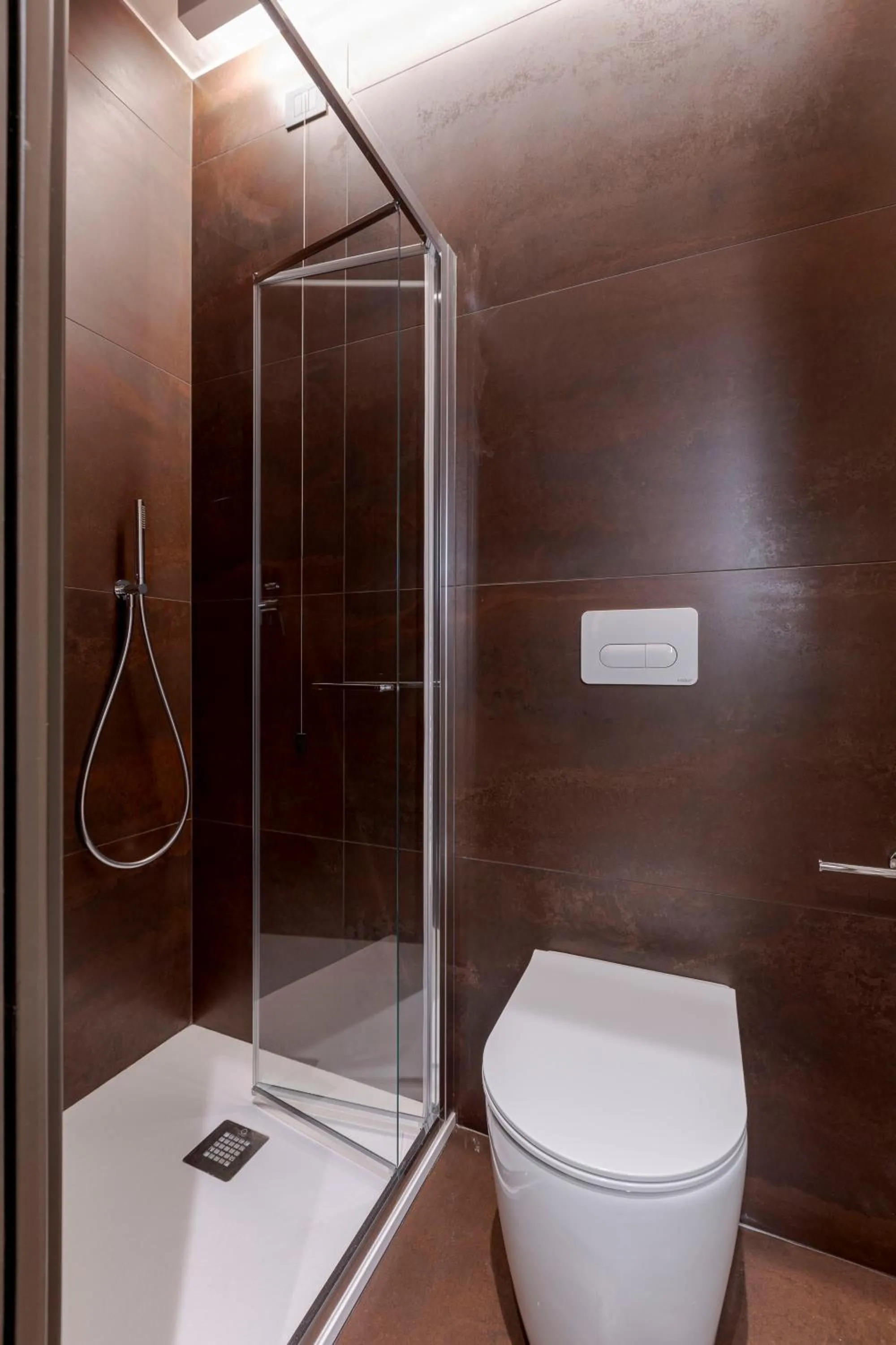 Shower in FLORENCE SEASONS B&B