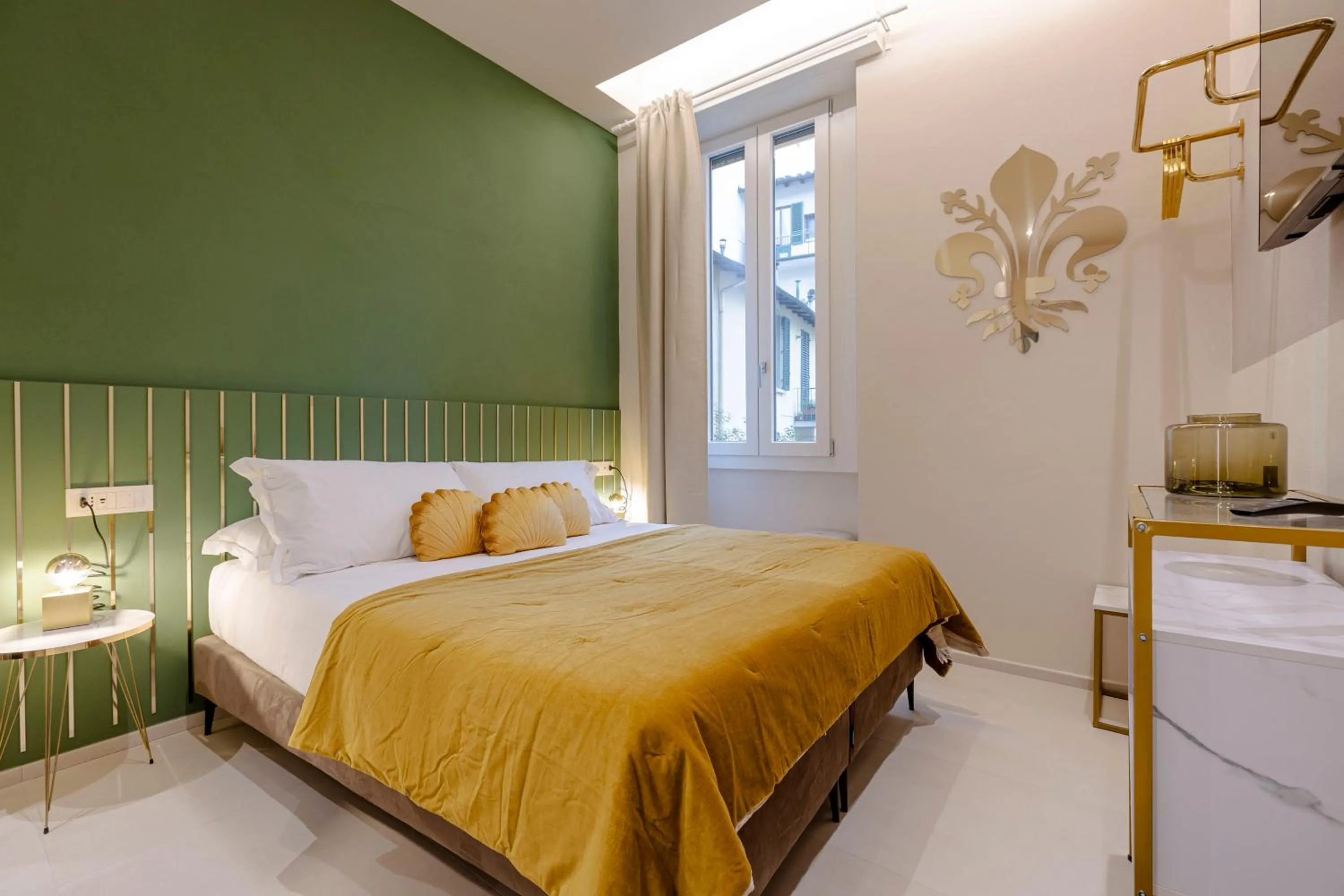Bed in FLORENCE SEASONS B&B