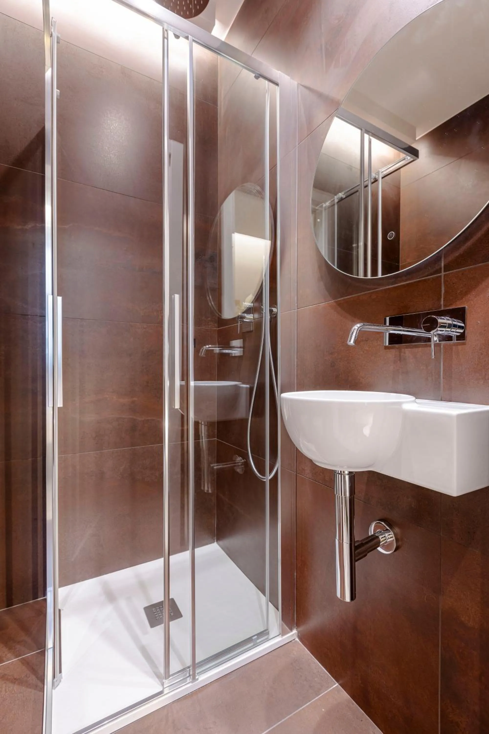 Shower in FLORENCE SEASONS B&B