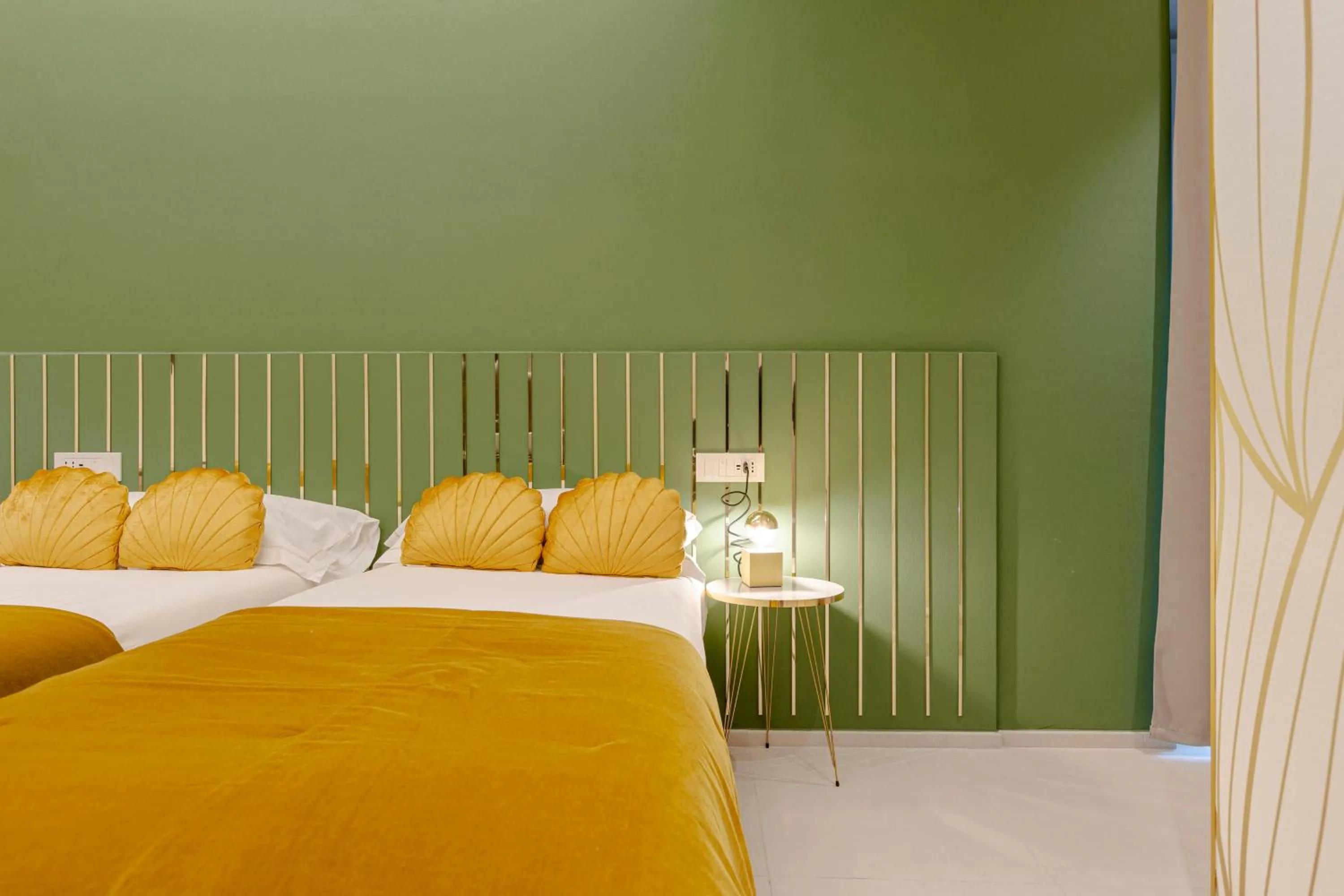 Bed in FLORENCE SEASONS B&B