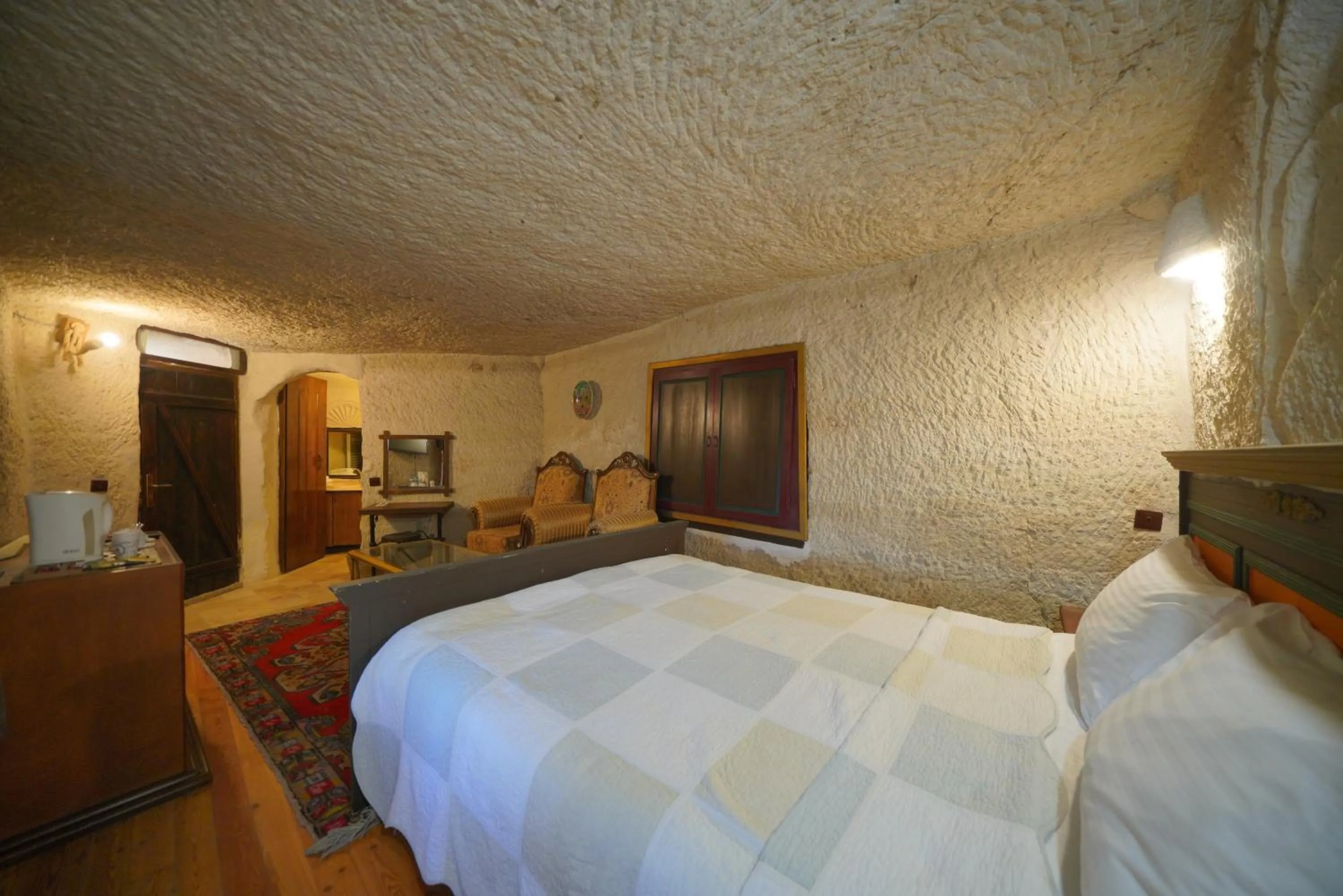 Bed in Turan Cappadocia Cave