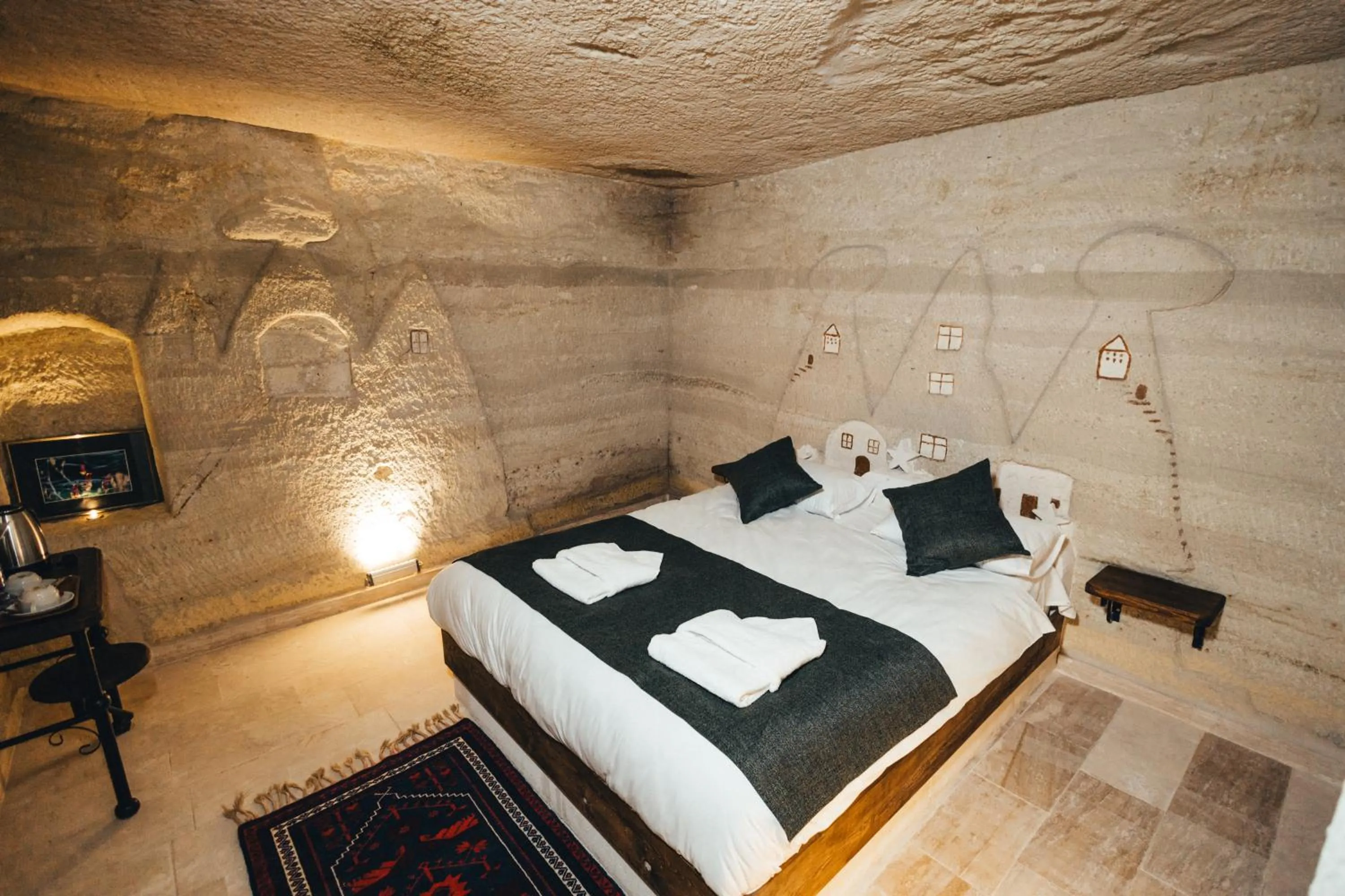 Bed in Turan Cappadocia Cave